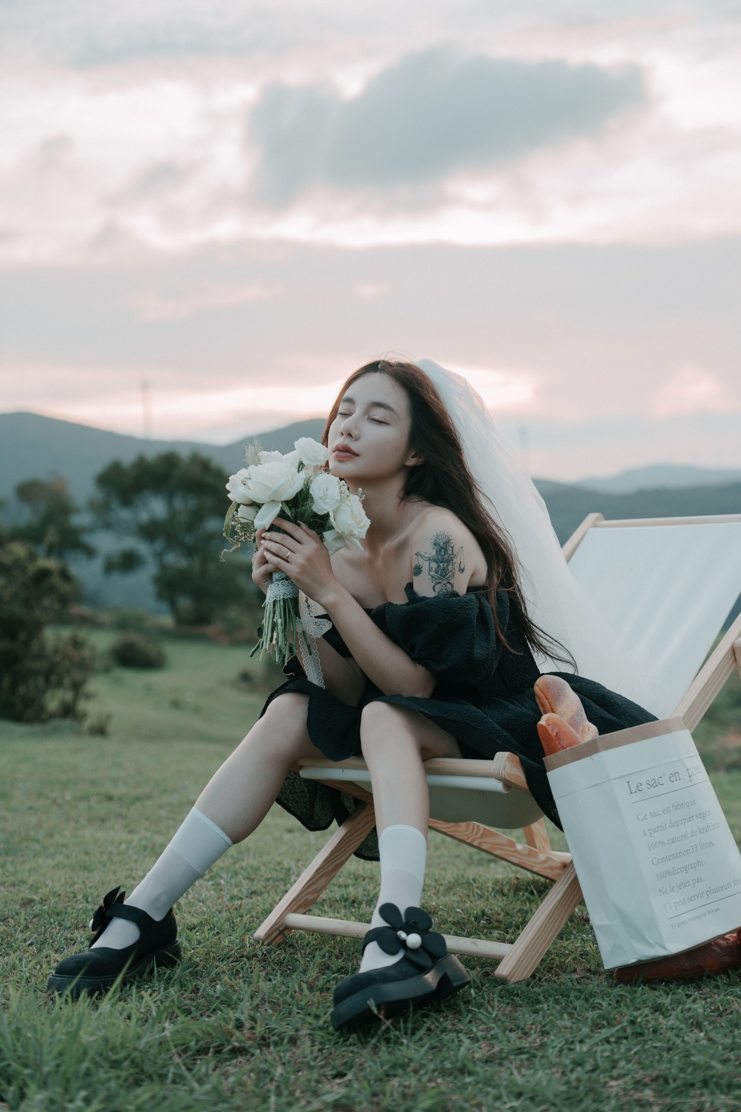 图片[6]-姝雯同学 – 《渐暗时刻，黑裙白纱情绪片》[39P]-COS写真在线网