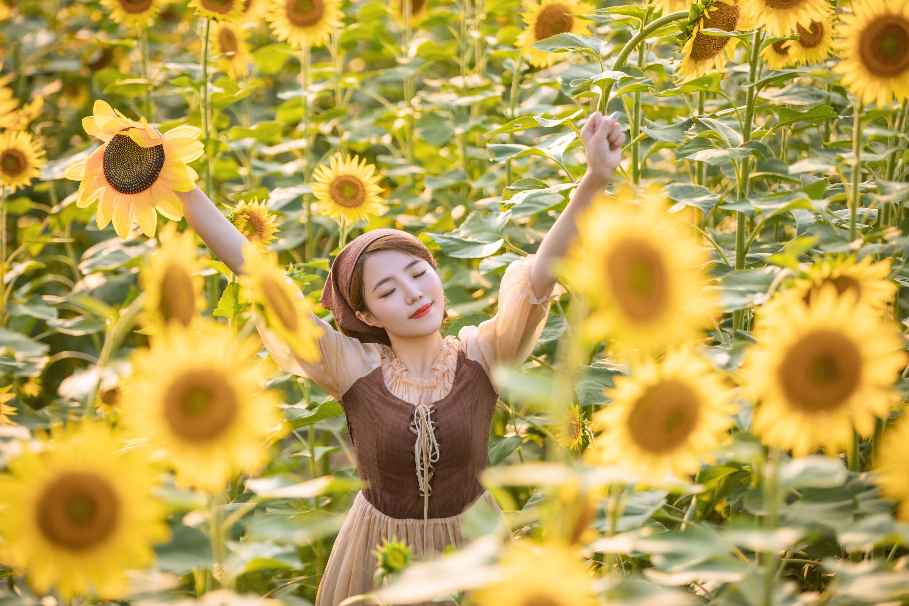 图片[6]-冬琴 – 《误入梵高的油画世界》[23P]-COS写真在线网