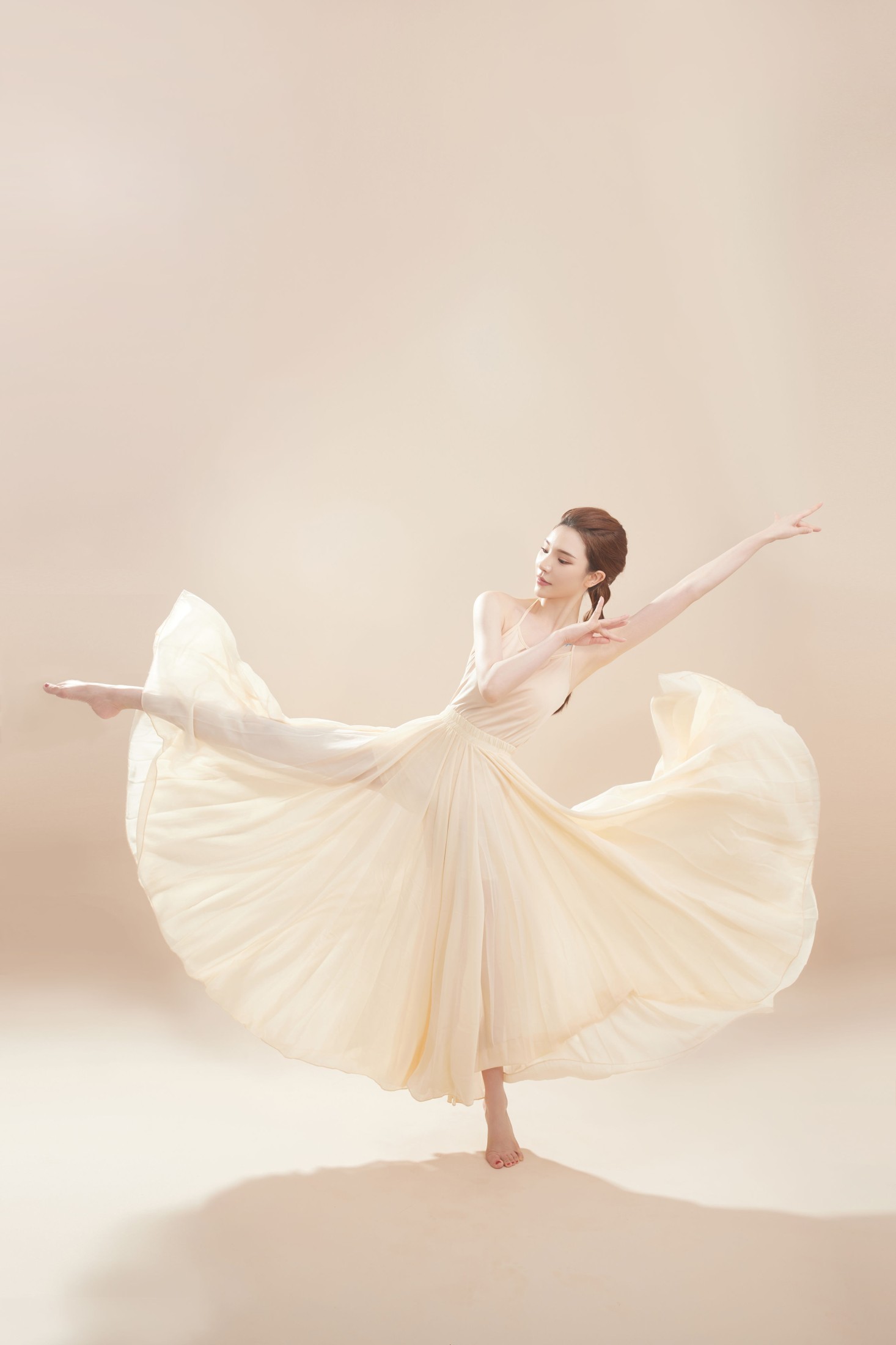 图片[6]-傲娇君 – 《纱裙》[22P]-COS写真在线网