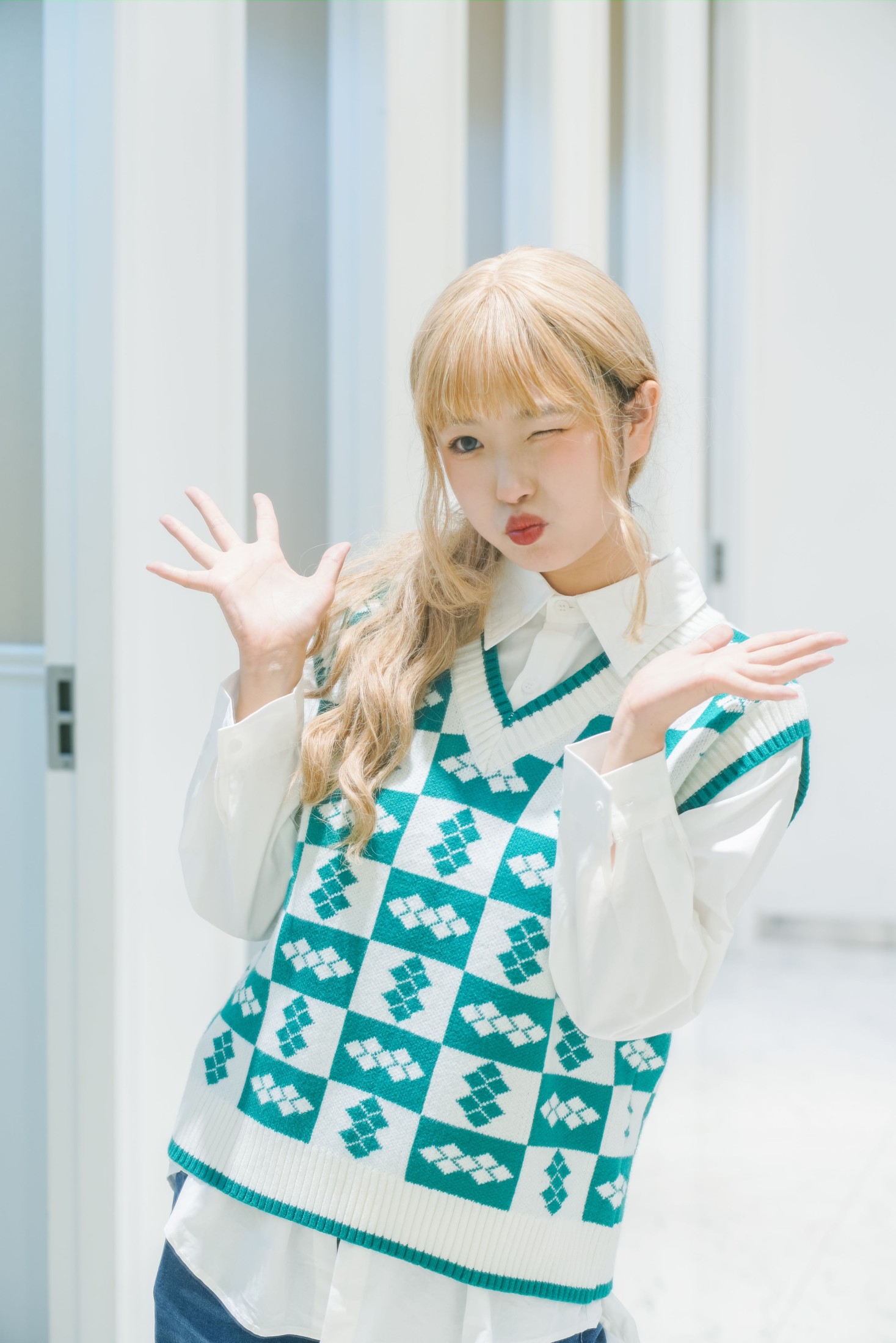 图片[3]--炸鸡冰可乐- – 《午休时间》[22P]-COS写真在线网