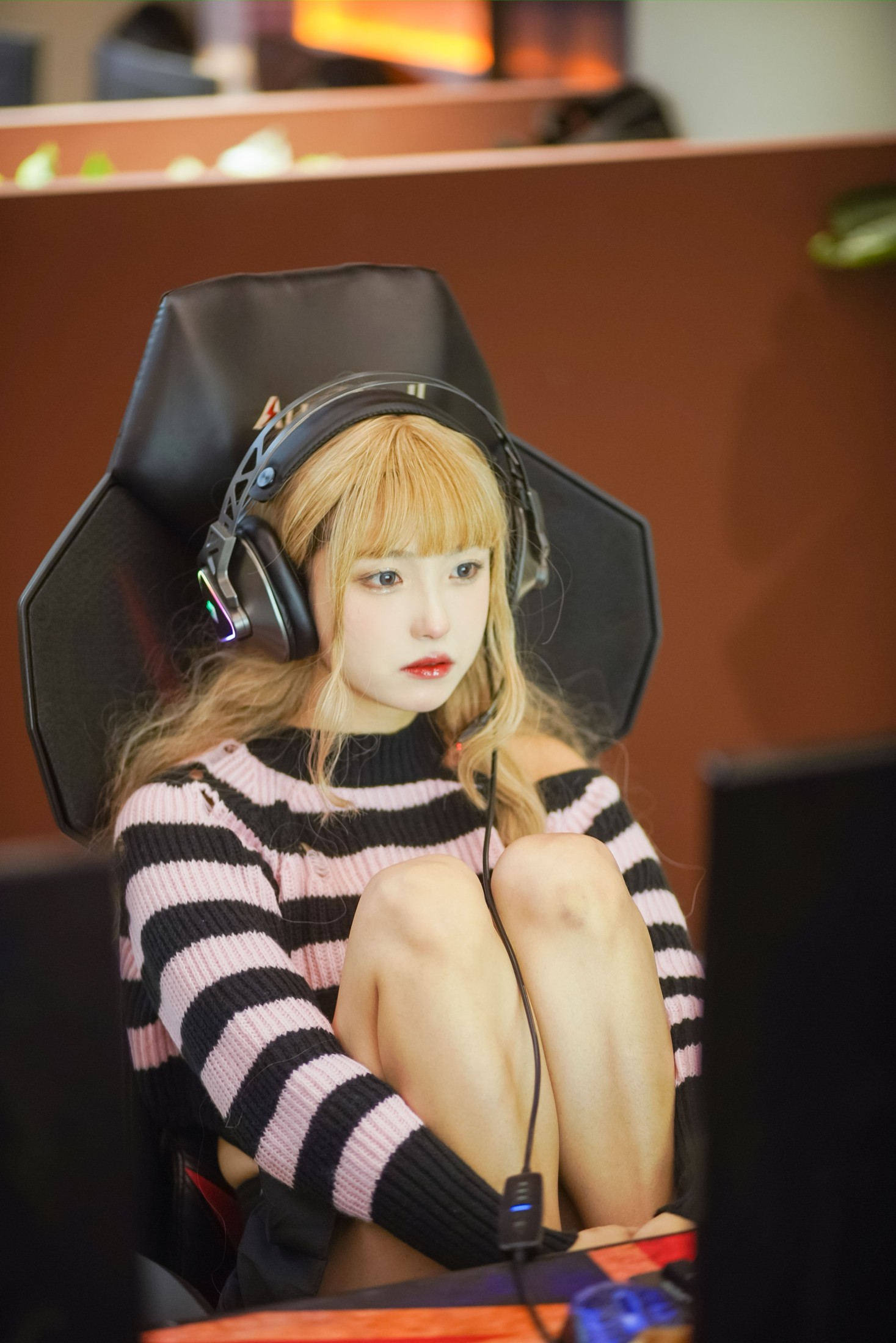 图片[4]--炸鸡冰可乐- – 《电竞少女》[23P]-COS写真在线网