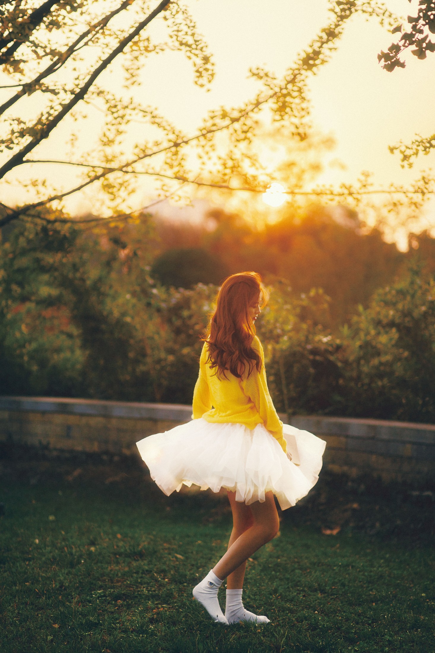 图片[3]-张张包 – 《黄毛衣女孩》[27P]-COS写真在线网