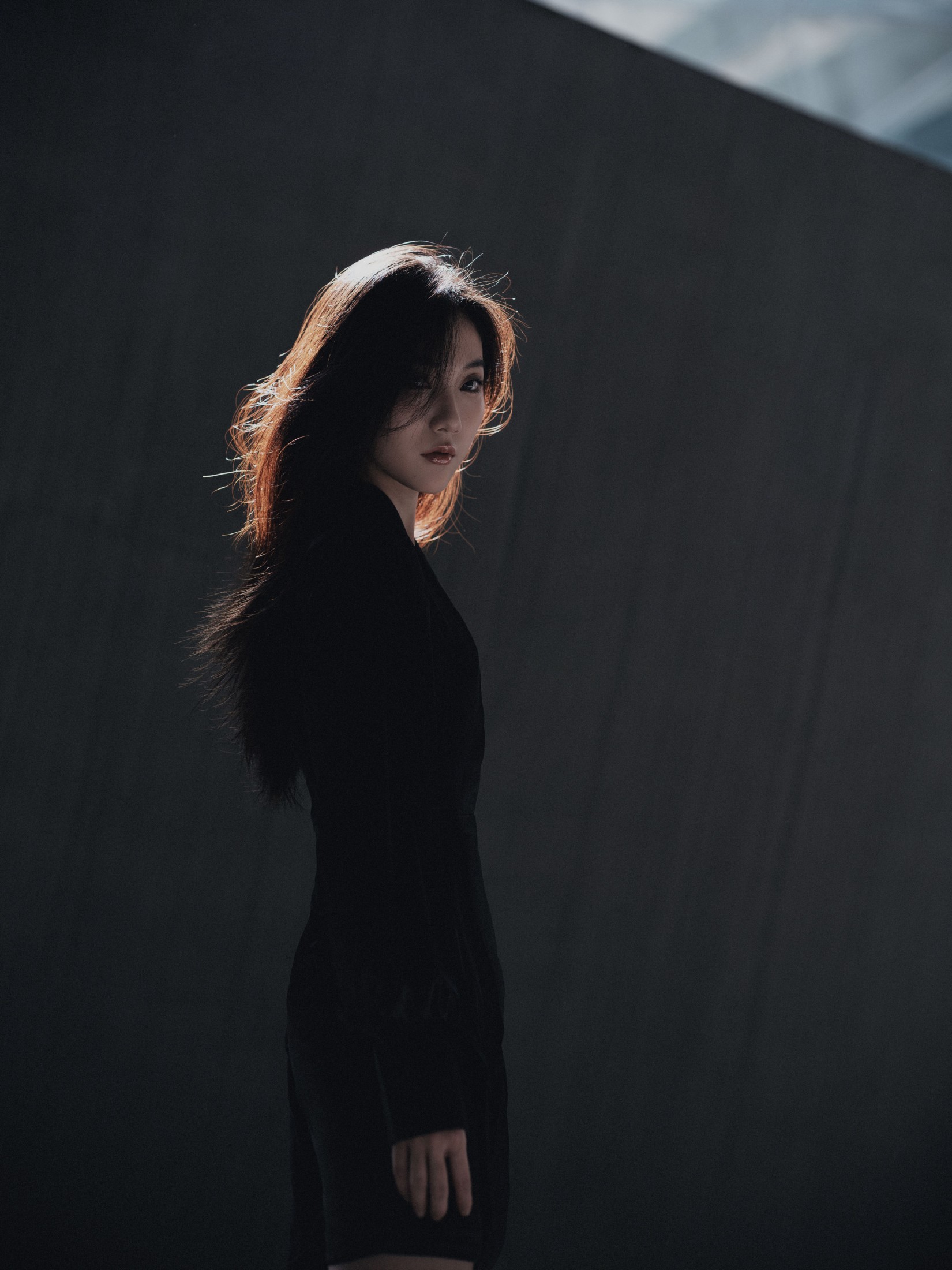 图片[3]-o1ne万 – 《黑与白》[46P]-COS写真在线网