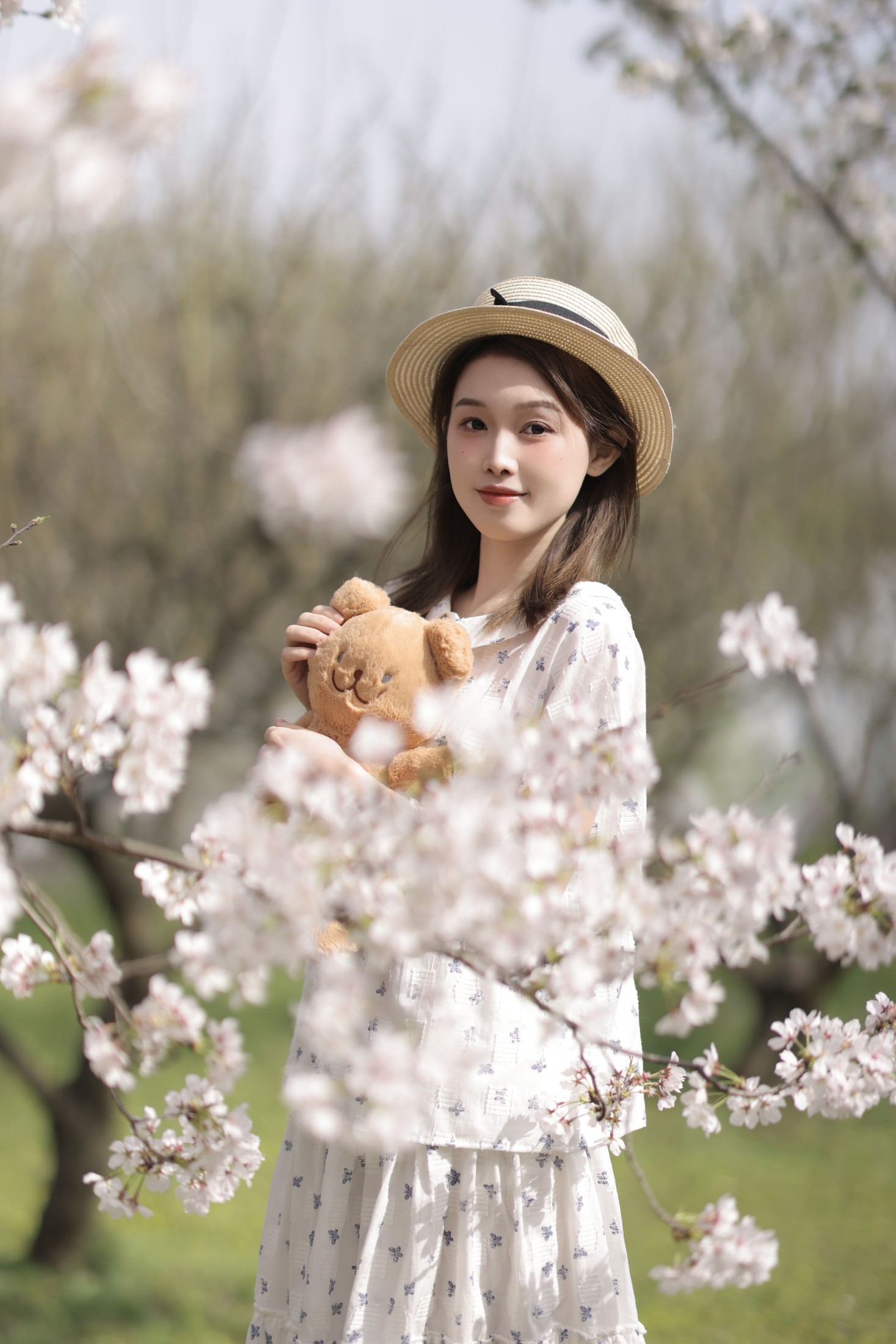 图片[6]-酸奶加心好好次 – 《探一场春天》[31P]-COS写真在线网