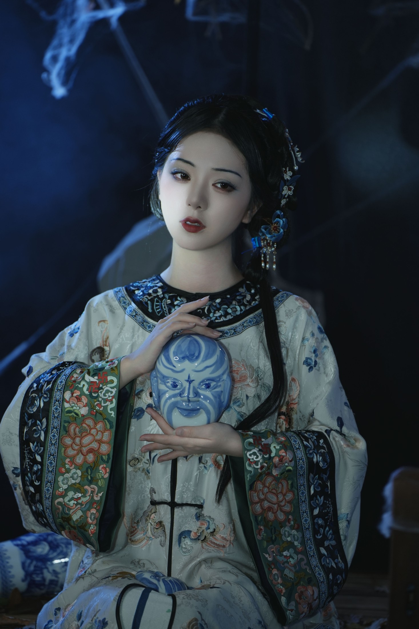 图片[6]-千雪呀 – 《蒙尘的青花瓷》[21P]-COS写真在线网