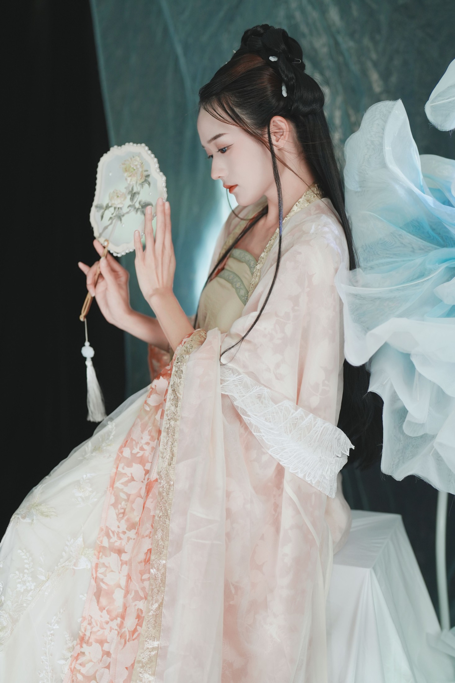 图片[4]-兔子Zzz不吃胡萝卜 – 《寄明月》[39P]-COS写真在线网