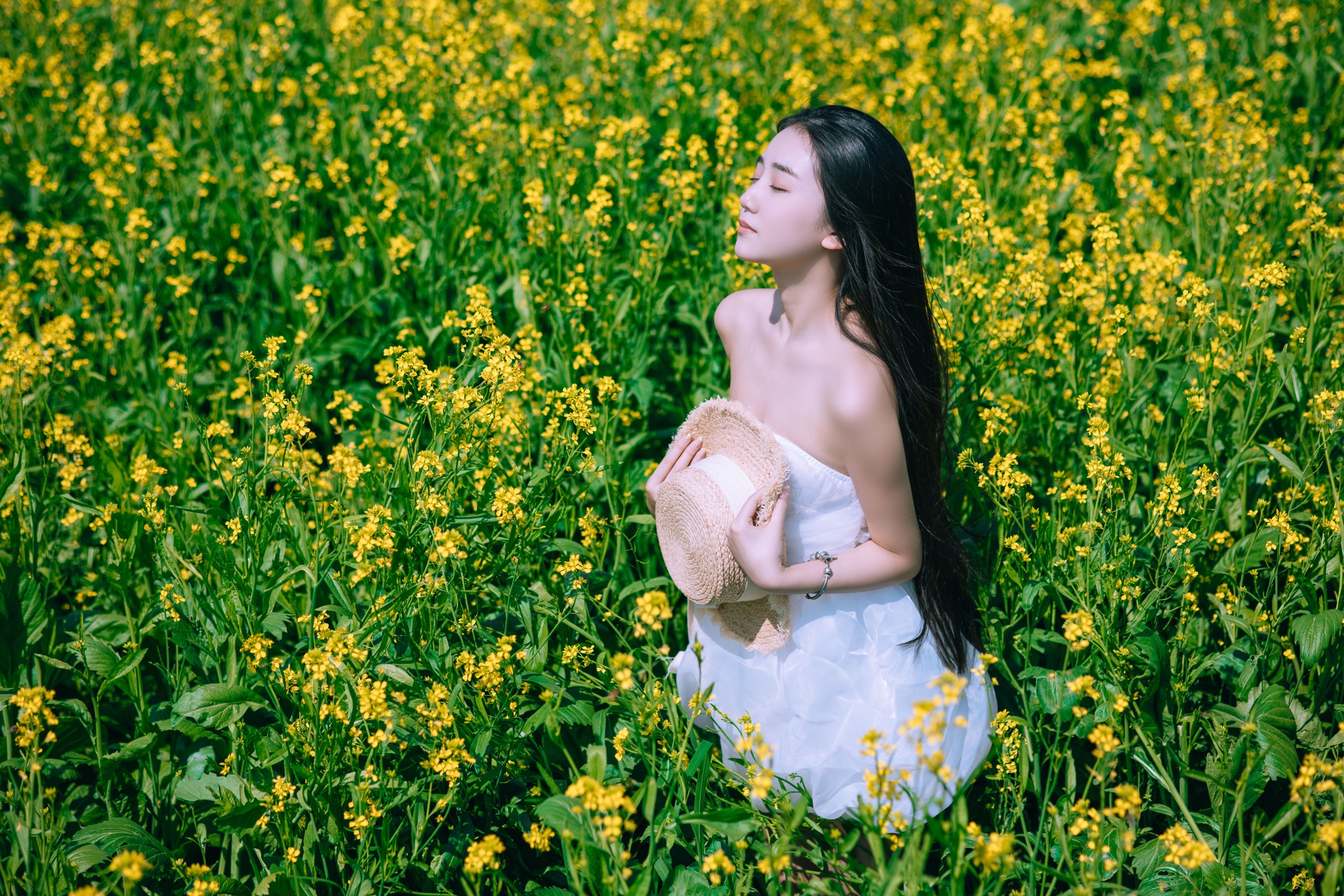 图片[6]-四月羊大冒险 – 《少女油菜花写真》[50P]-COS写真在线网