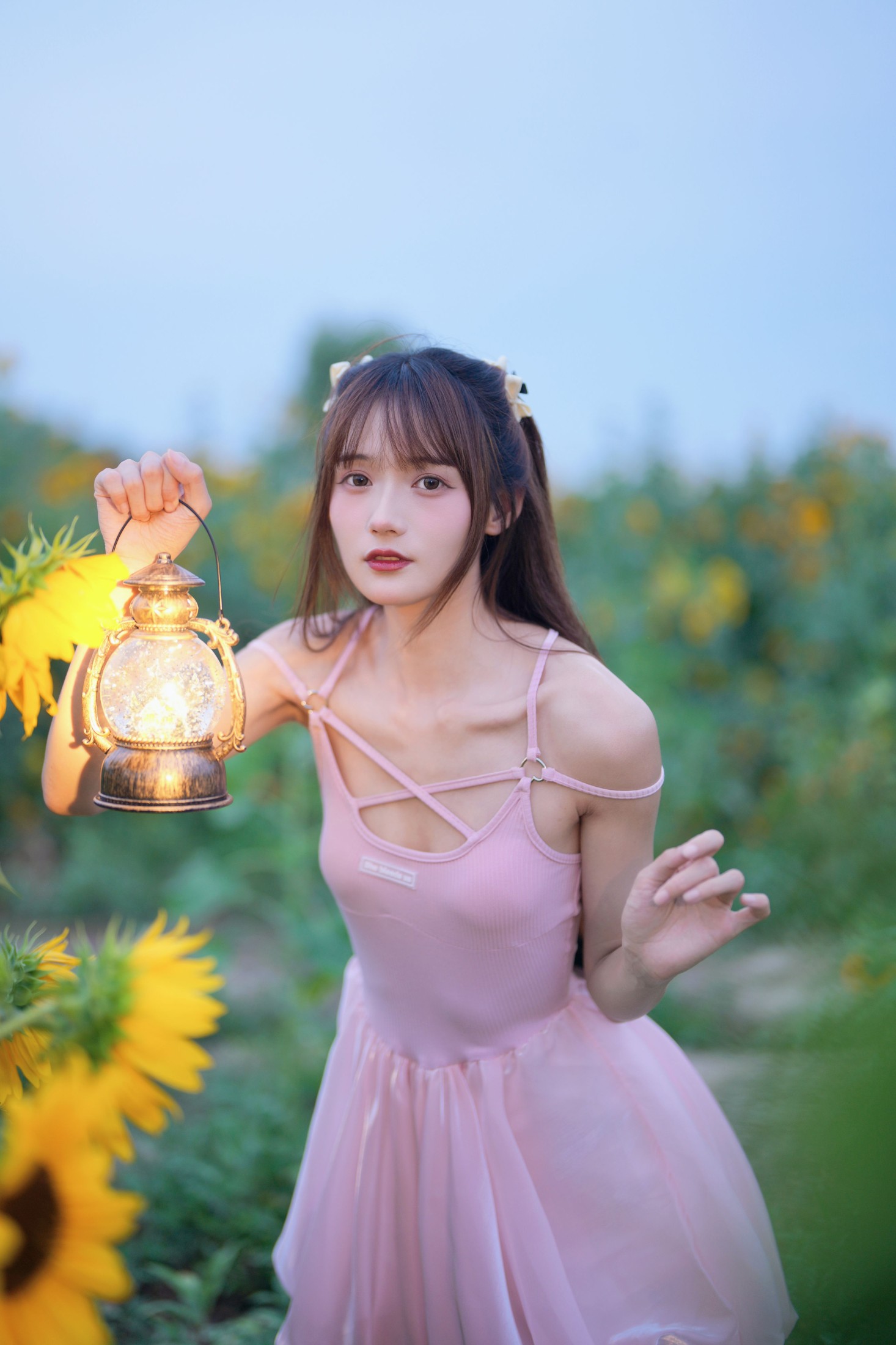 图片[6]-兔子Zzz不吃胡萝卜 – 《蓝调向日葵少女》[29P]-COS写真在线网