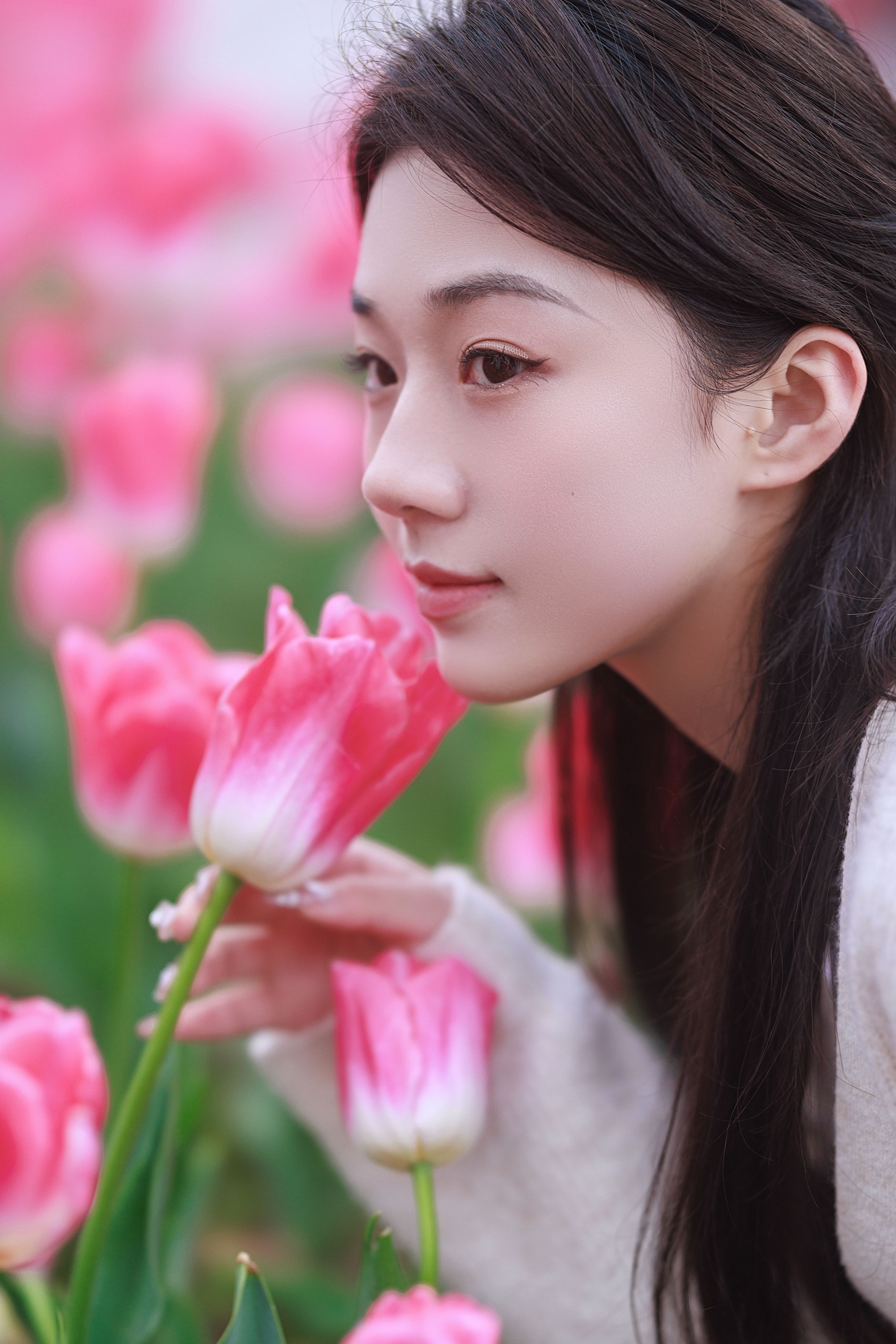 图片[5]-裴同学 – 《郁金香拍照》[28P]-COS写真在线网