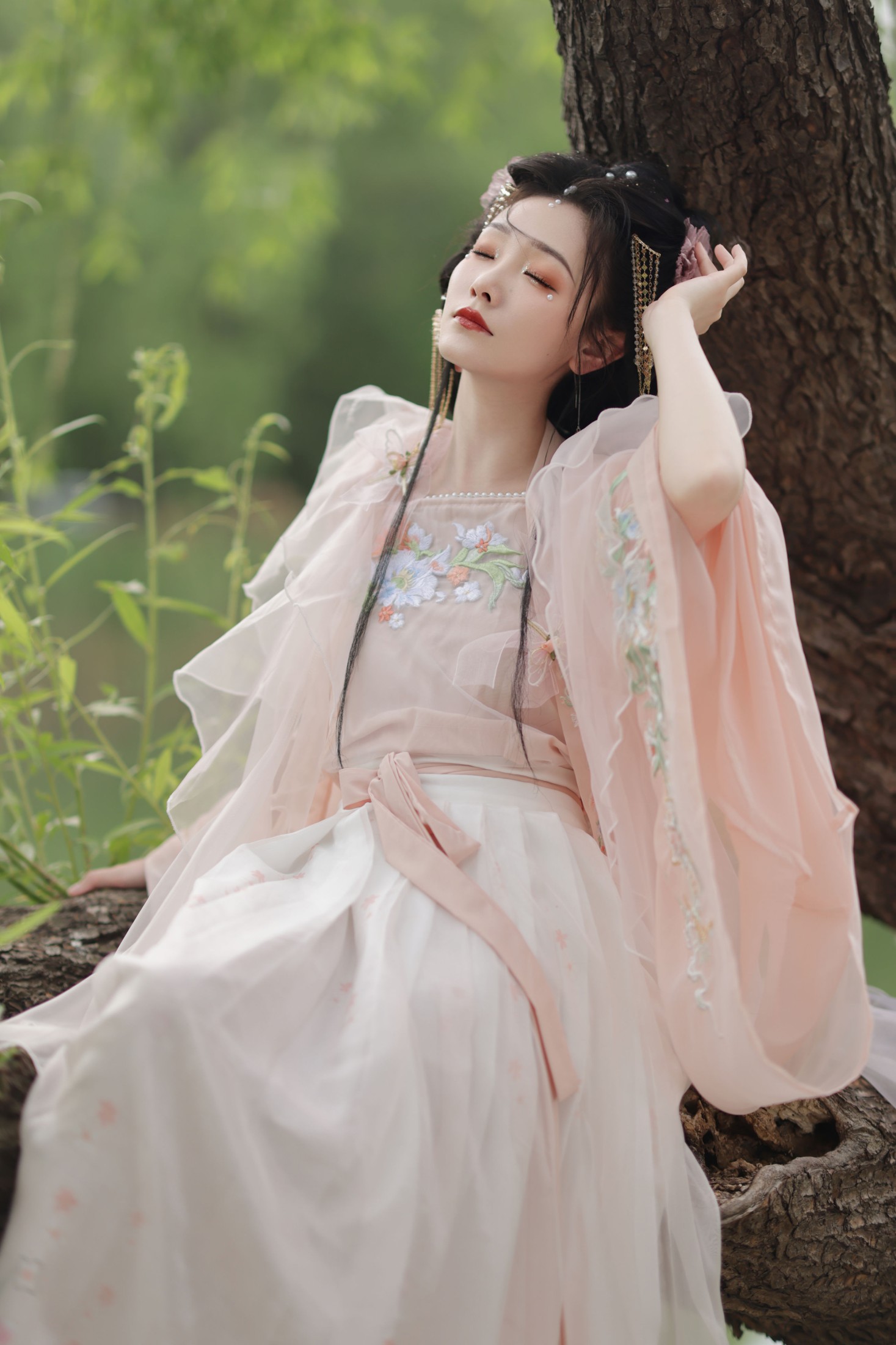 图片[5]-一吱小轩 – 《春日宴》[21P]-COS写真在线网