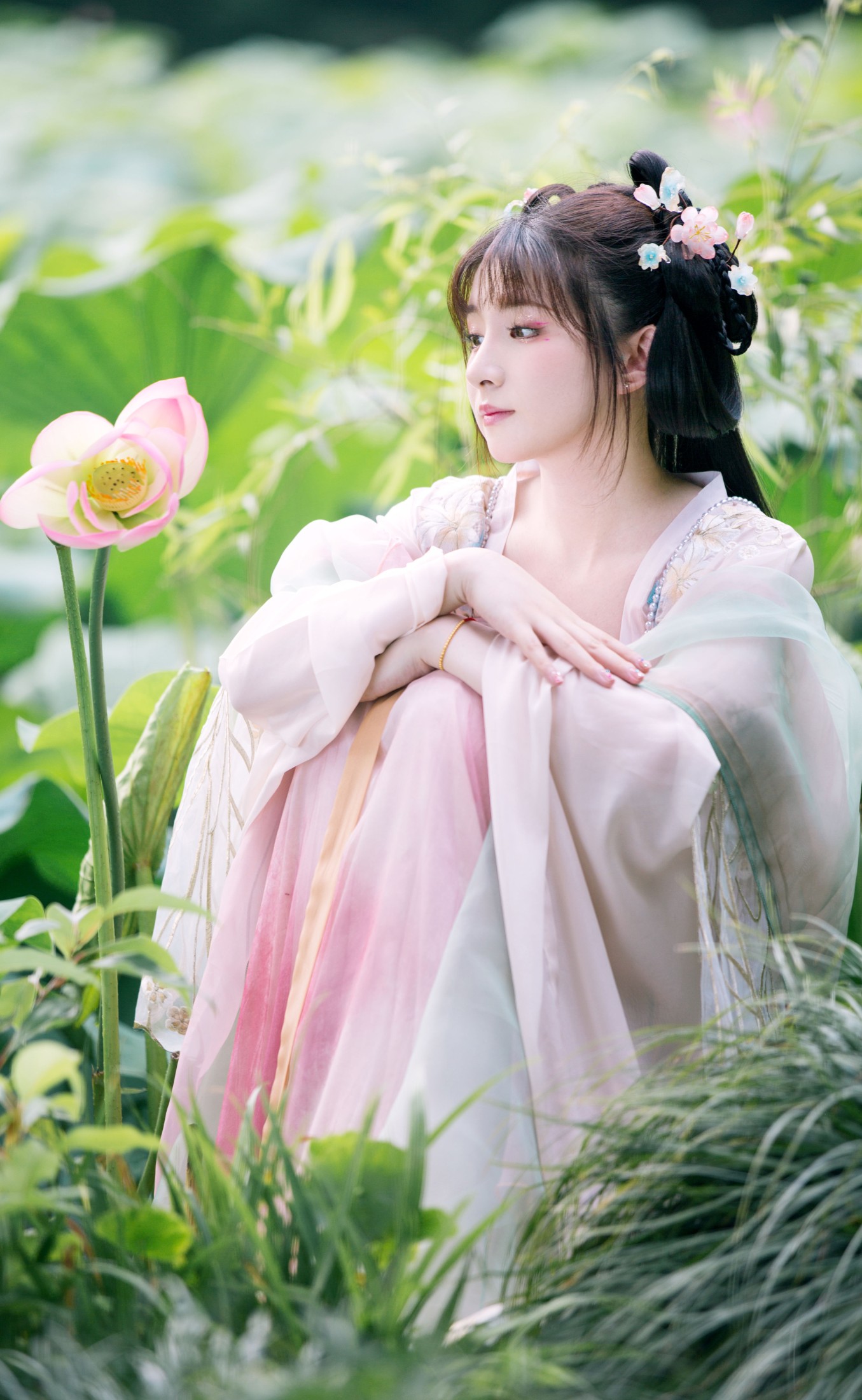 图片[6]-Lionnn_ – 《荷塘》[28P]-COS写真在线网