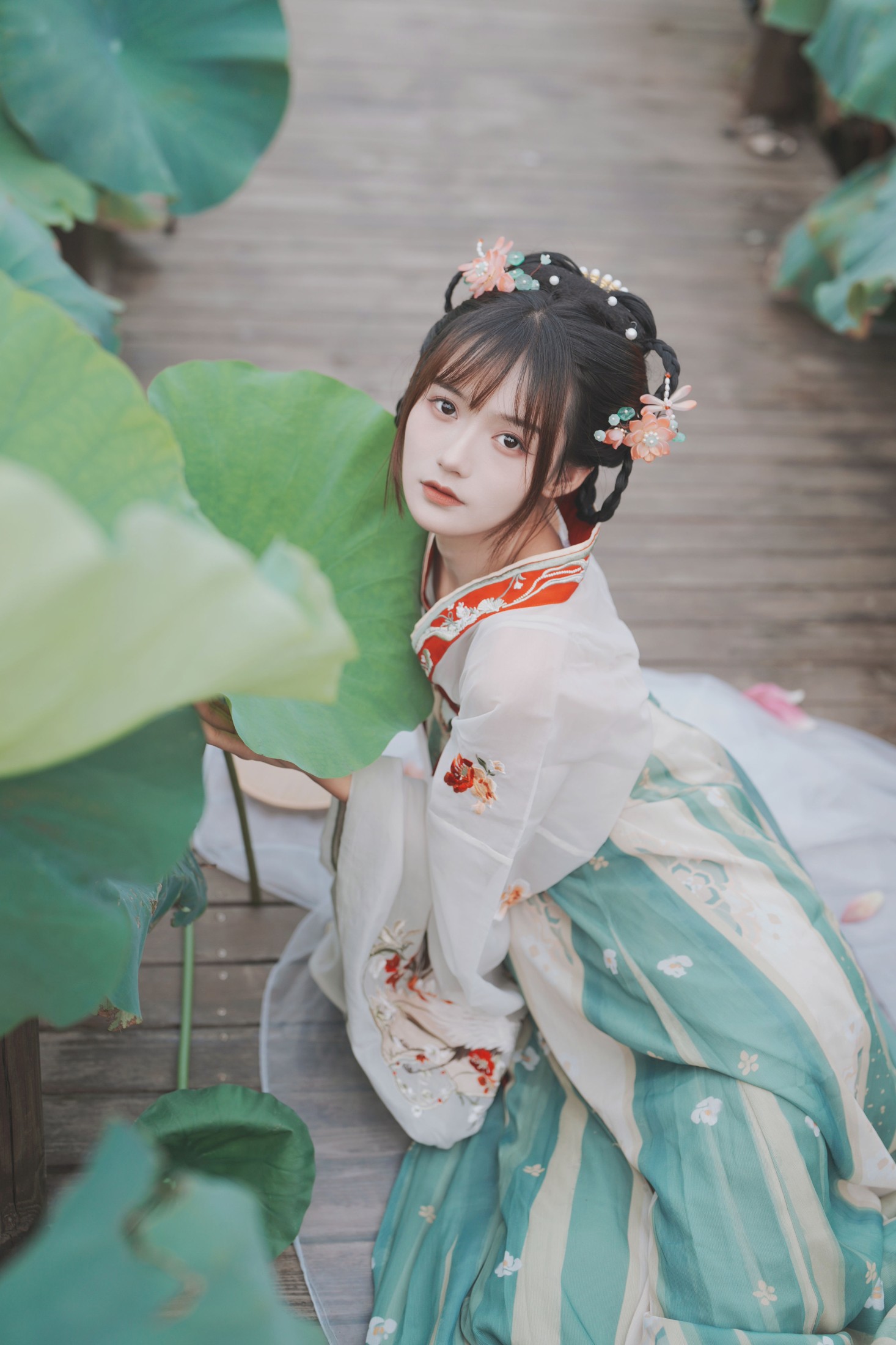 图片[4]-兔子Zzz不吃胡萝卜 – 《荷香袅袅》[26P]-COS写真在线网