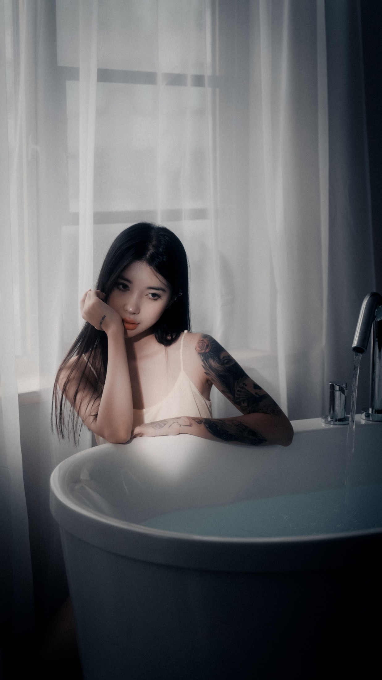 图片[6]-悦悦 – 《水中花》[58P]-COS写真在线网