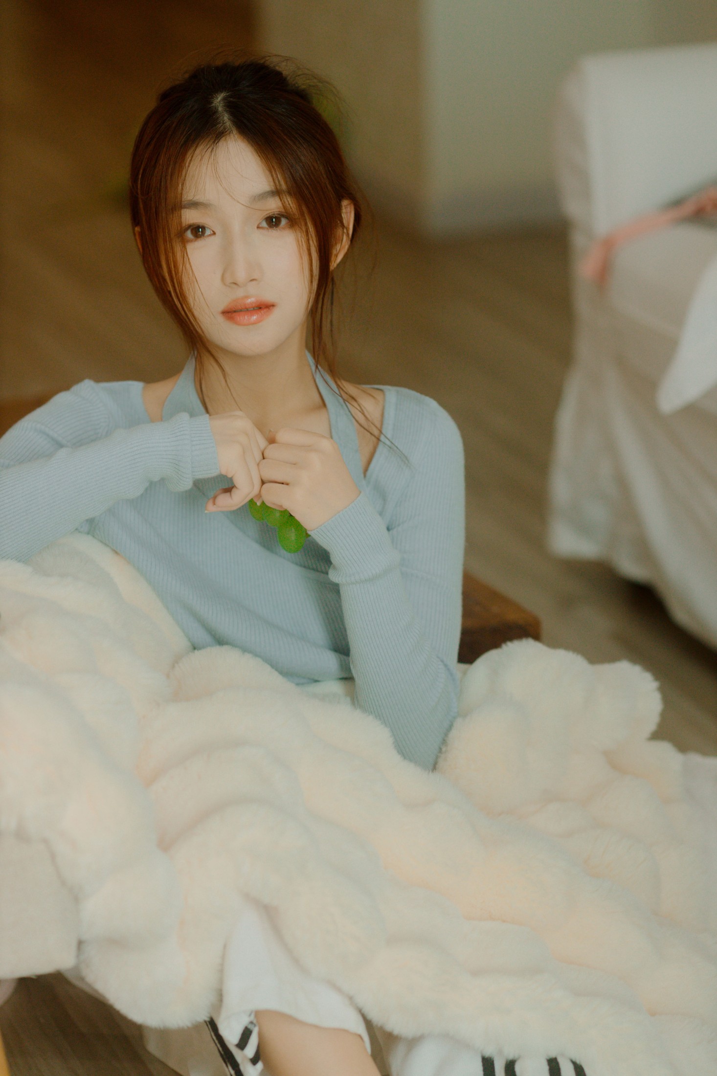 图片[4]-钰儿 – 《蓝色毛衣》[26P]-COS写真在线网