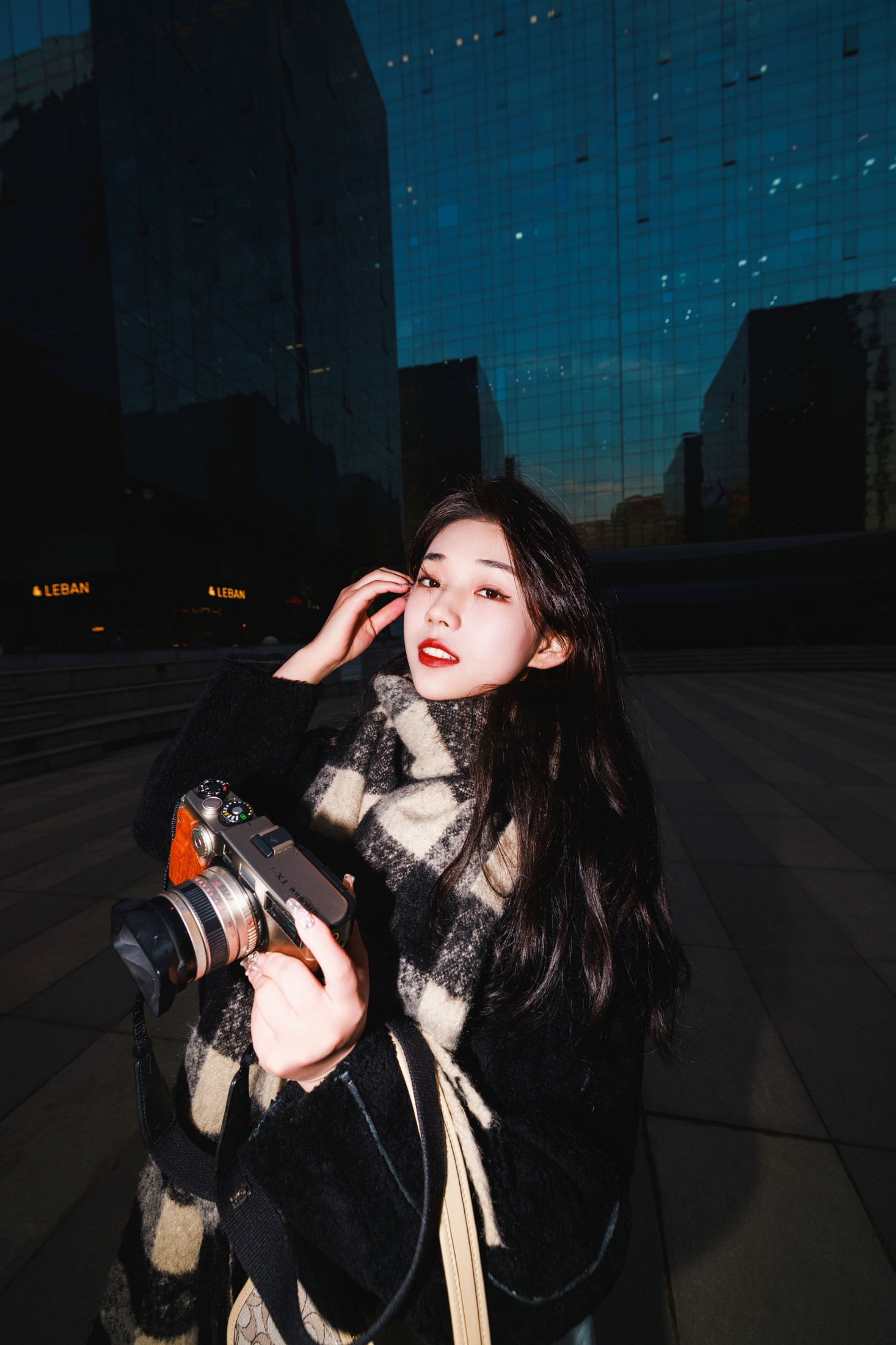 图片[4]-裴同学 – 《夜景街拍人像》[23P]-COS写真在线网