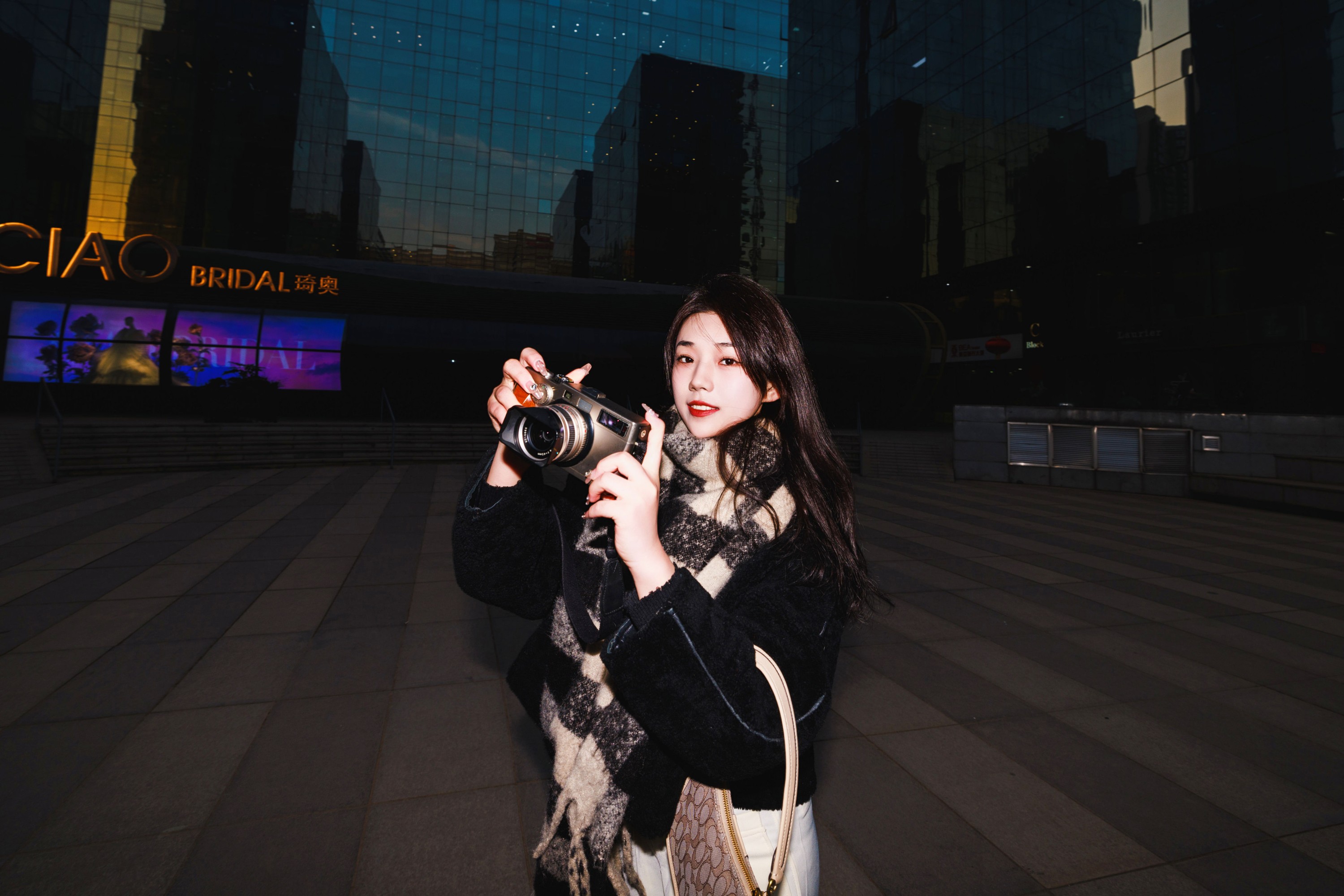 图片[6]-裴同学 – 《夜景街拍人像》[23P]-COS写真在线网