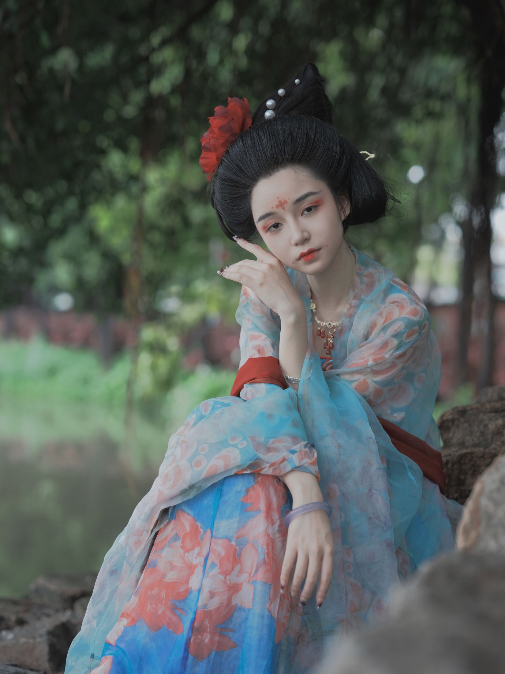 图片[3]-琳琅 – 《雨后游园》[33P]-COS写真在线网