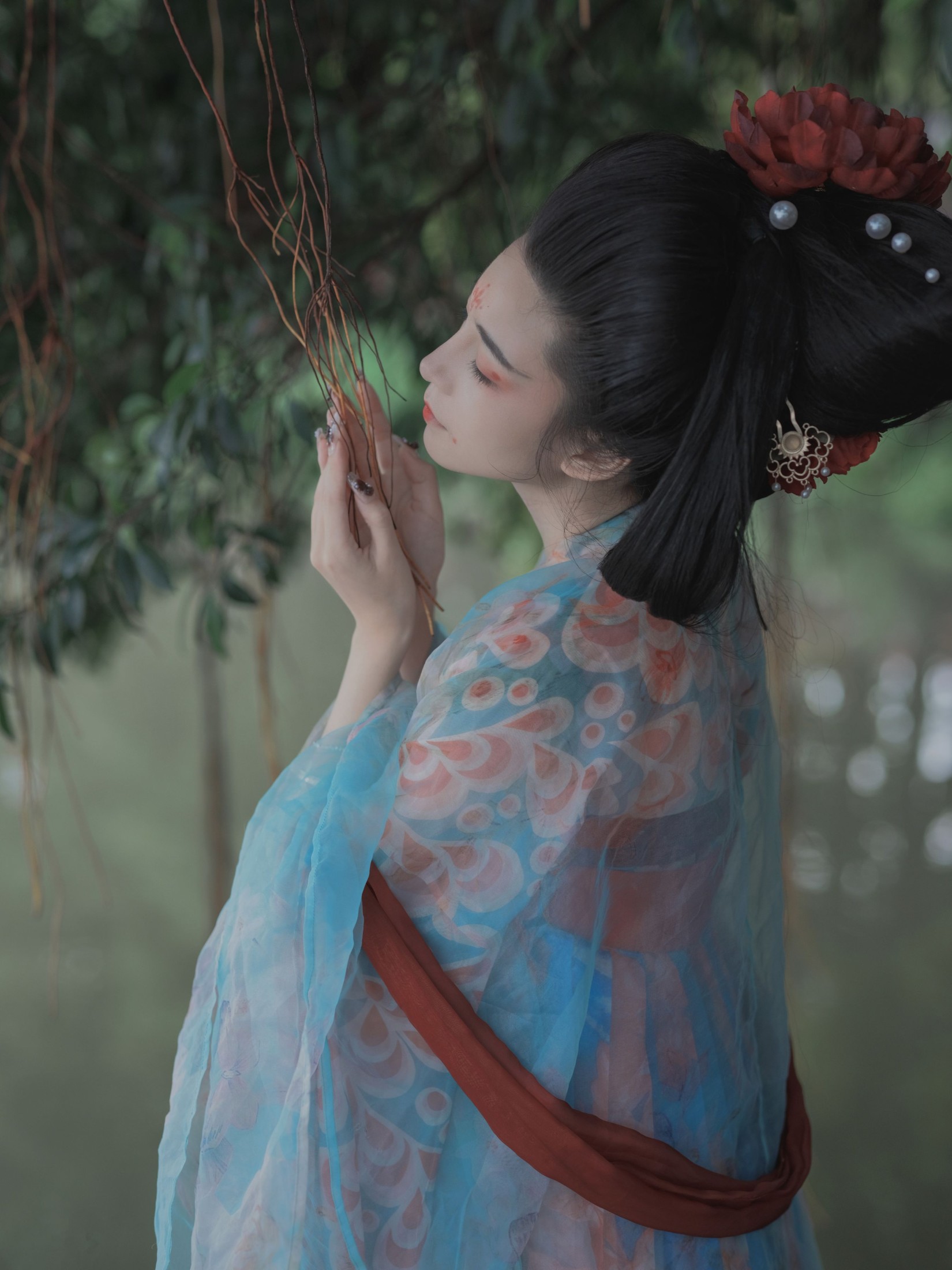 图片[4]-琳琅 – 《雨后游园》[33P]-COS写真在线网