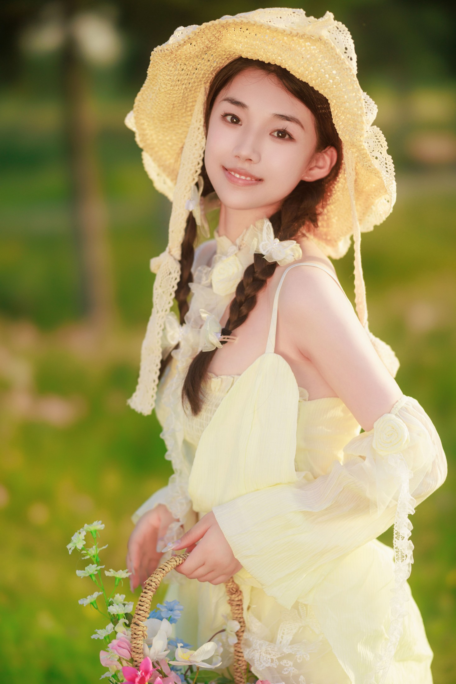 图片[3]-裴同学 – 《草地人像》[24P]-COS写真在线网