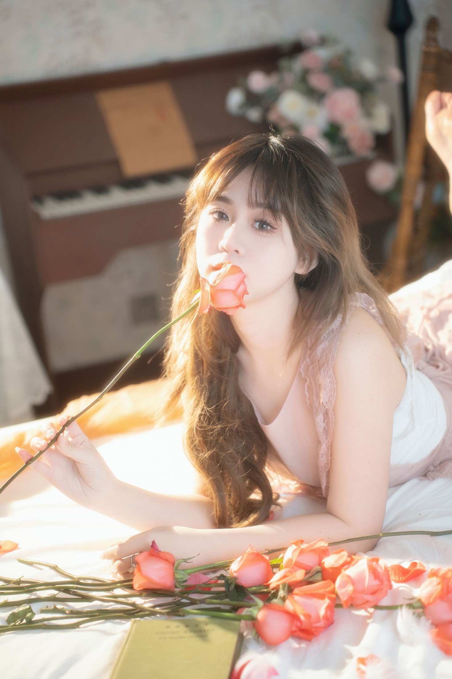 图片[4]-泡芙小方 – 《光影之间》[25P]-COS写真在线网