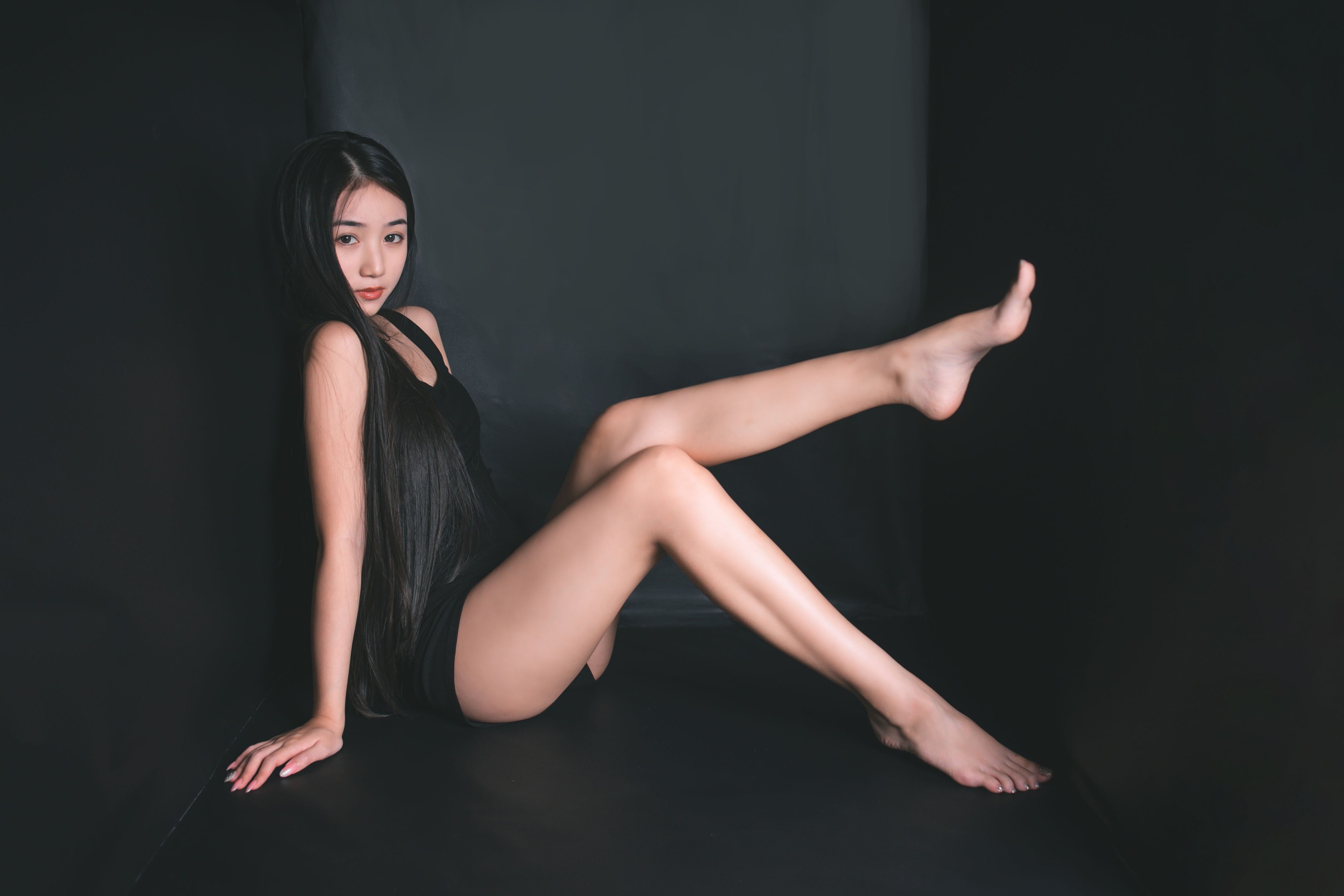 图片[6]-四月羊大冒险 – 《黑》[20P]-COS写真在线网