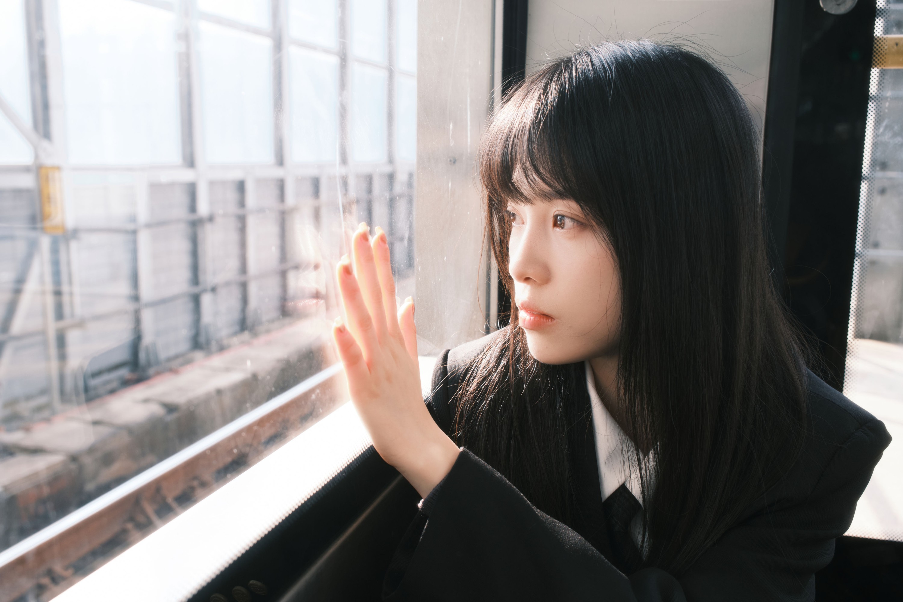 图片[6]-小松麻奈 – 《地铁jk》[69P]-COS写真在线网