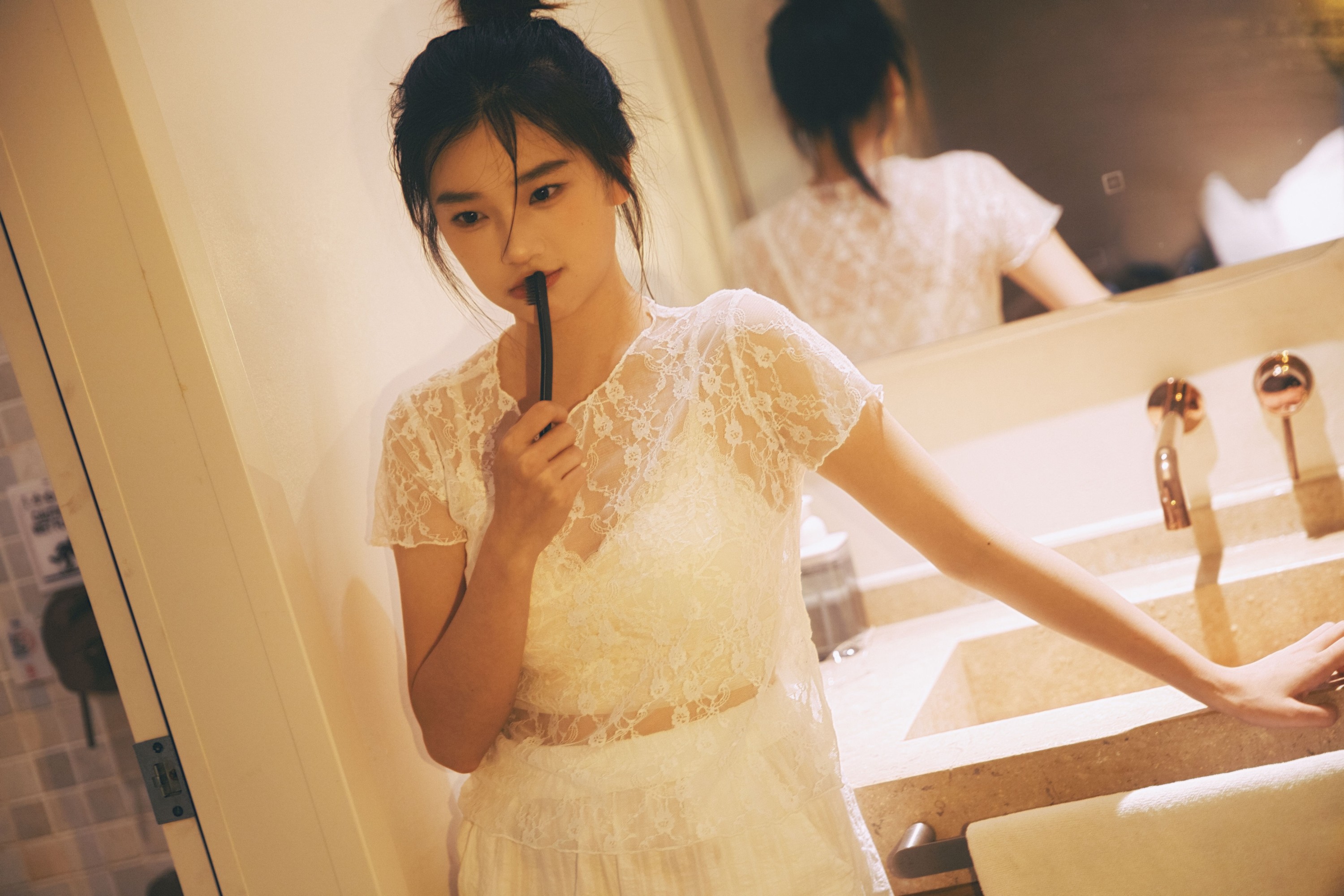 图片[6]-To小北 – 《四月》[30P]-COS写真在线网