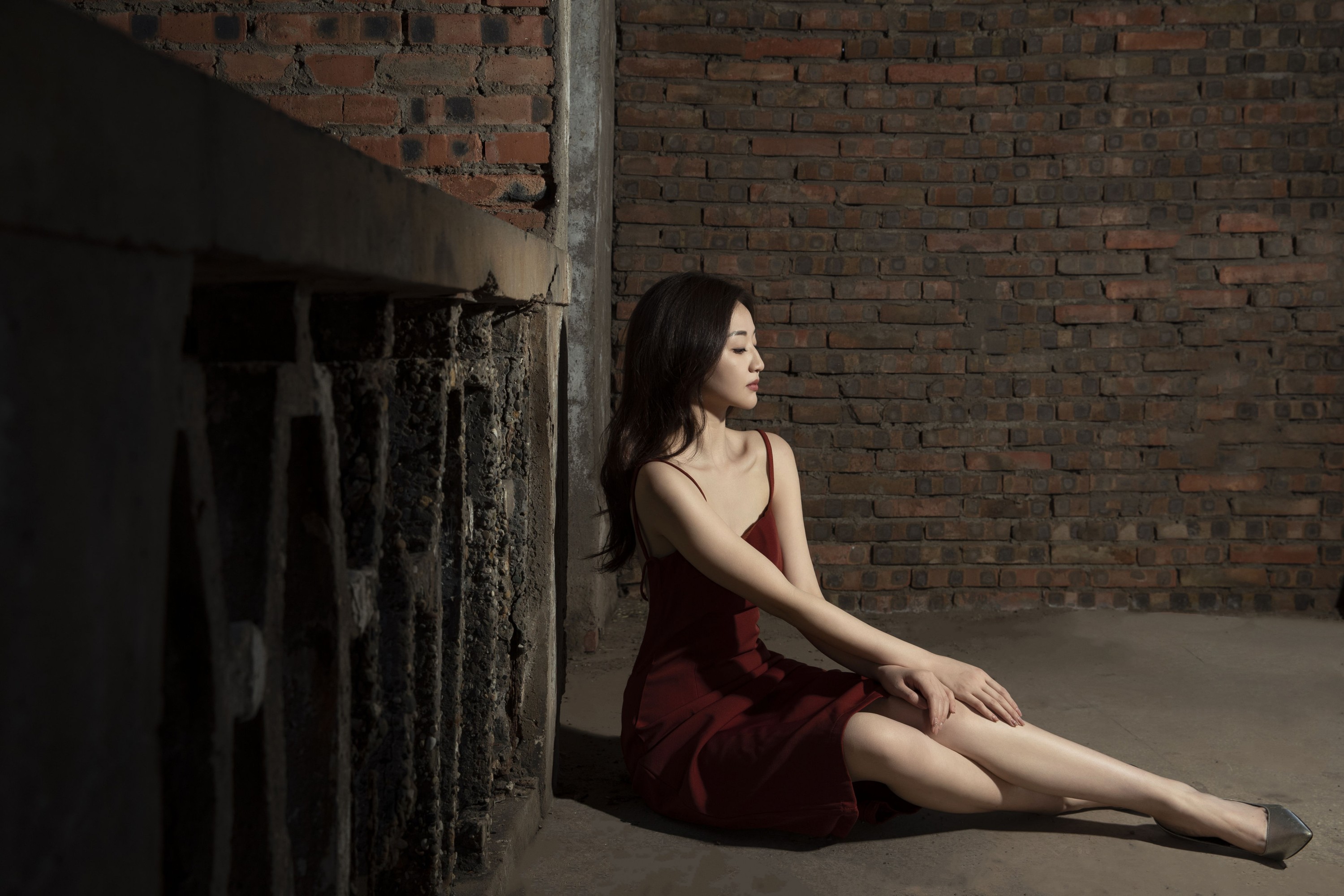 图片[6]-小鱼儿 – 《RED WALLS》[33P]-COS写真在线网