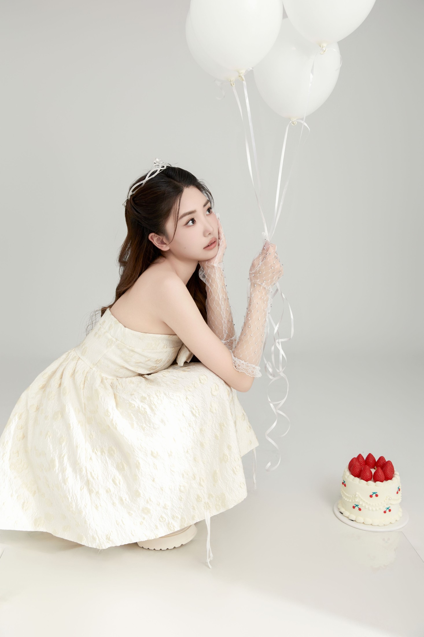 图片[6]-hihiio – 《奶油风生日写真》[22P]-COS写真在线网