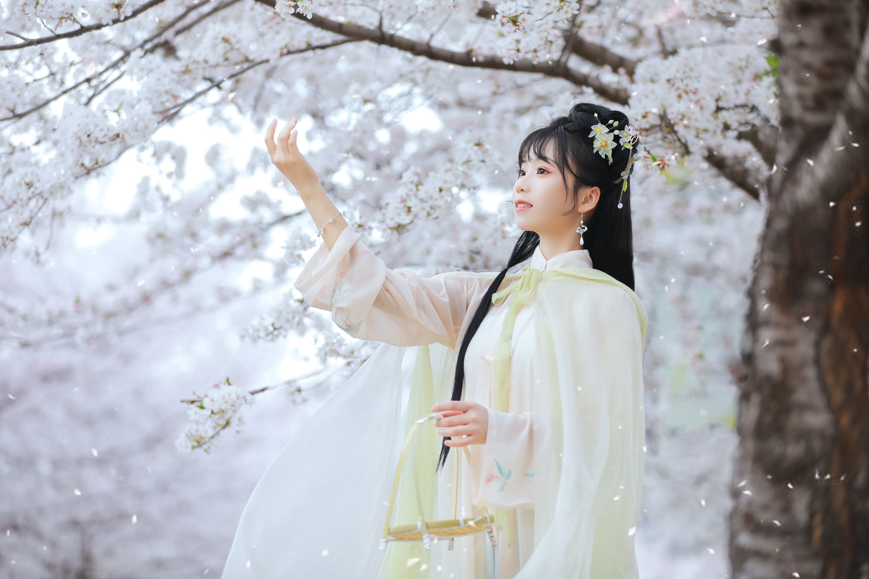 图片[4]-周周Ay – 《花不误》[22P]-COS写真在线网