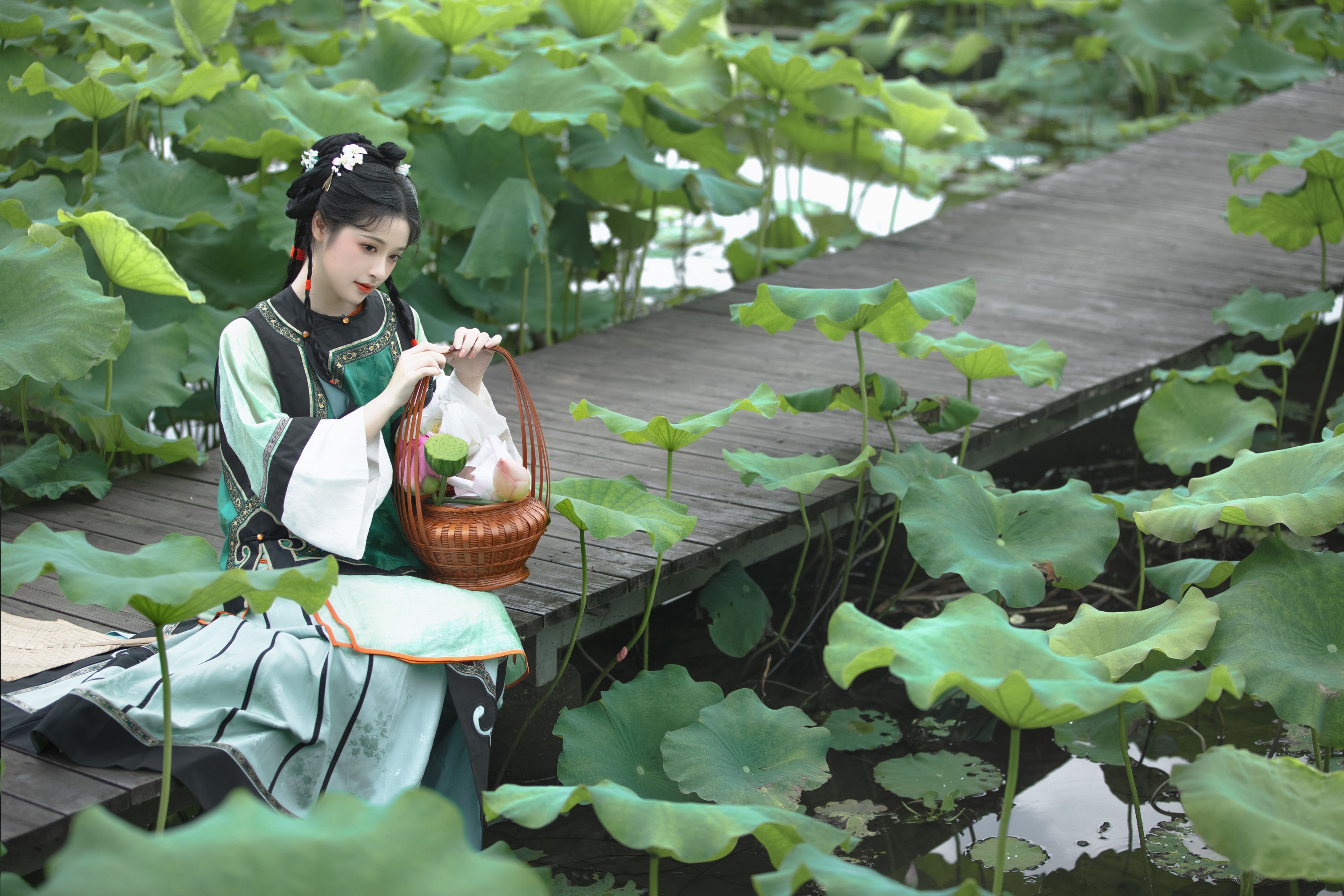 图片[6]-恬恬圈圈 – 《菡萏香》[46P]-COS写真在线网