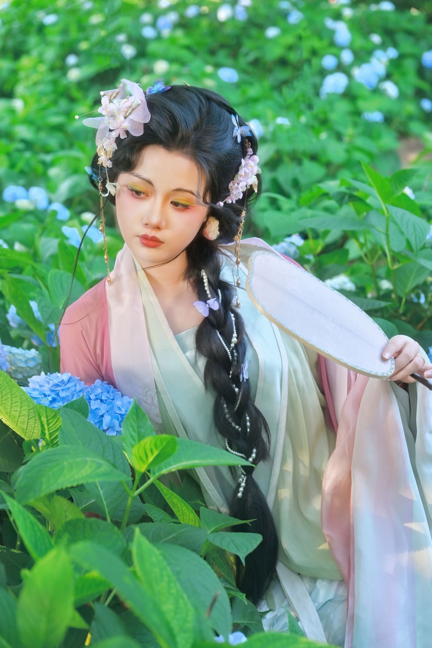 图片[6]-一只偷懒的栗栗 – 《绣球花开》[21P]-COS写真在线网