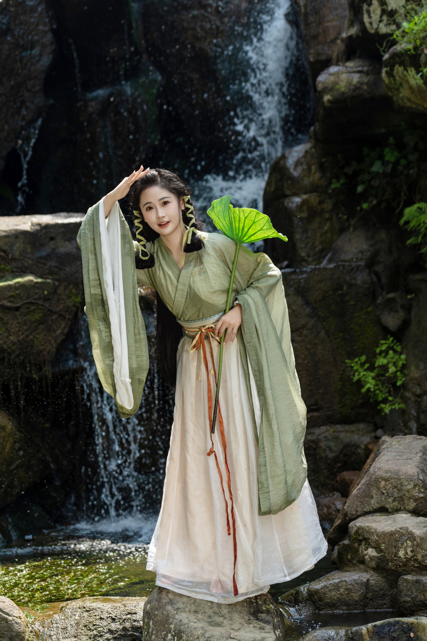 图片[5]-湫一只岁岁 – 《青青小荷》[24P]-COS写真在线网