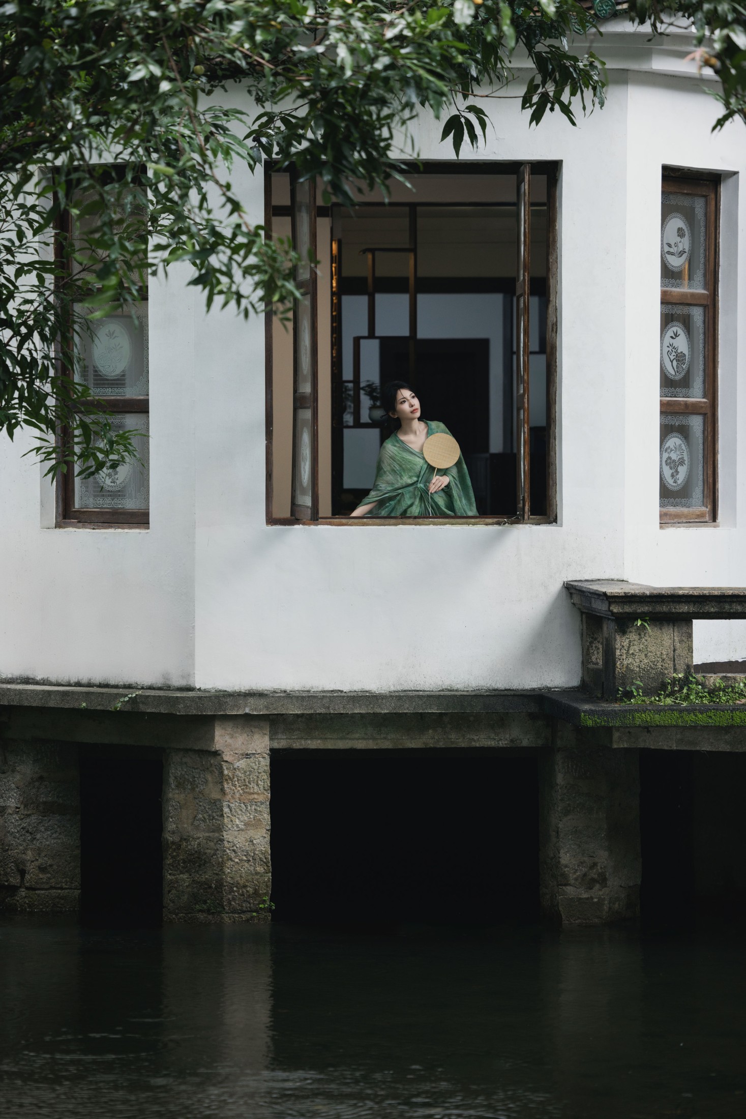 图片[6]-九猫」 – 《雨天馈赠》[30P]-COS写真在线网