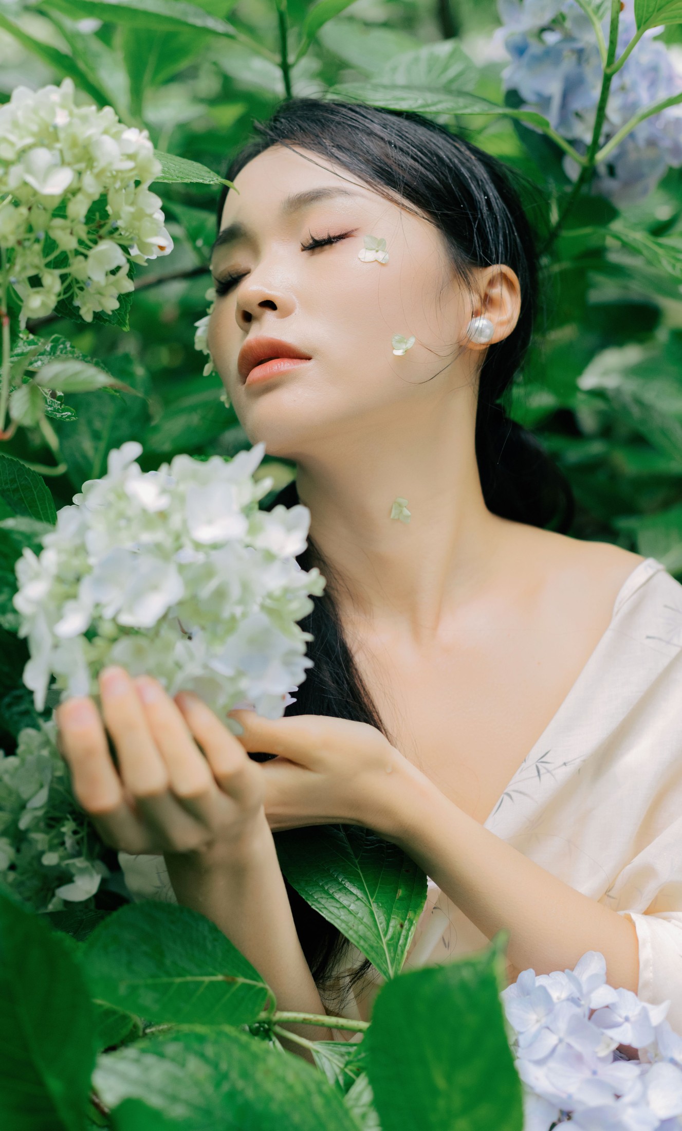 图片[6]-一 – 《山间绣球花正开》[26P]-COS写真在线网