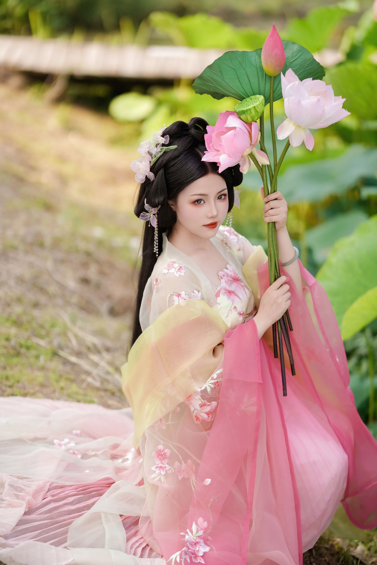 图片[6]-魚小鯉lili – 《误入藕花深处》[22P]-COS写真在线网