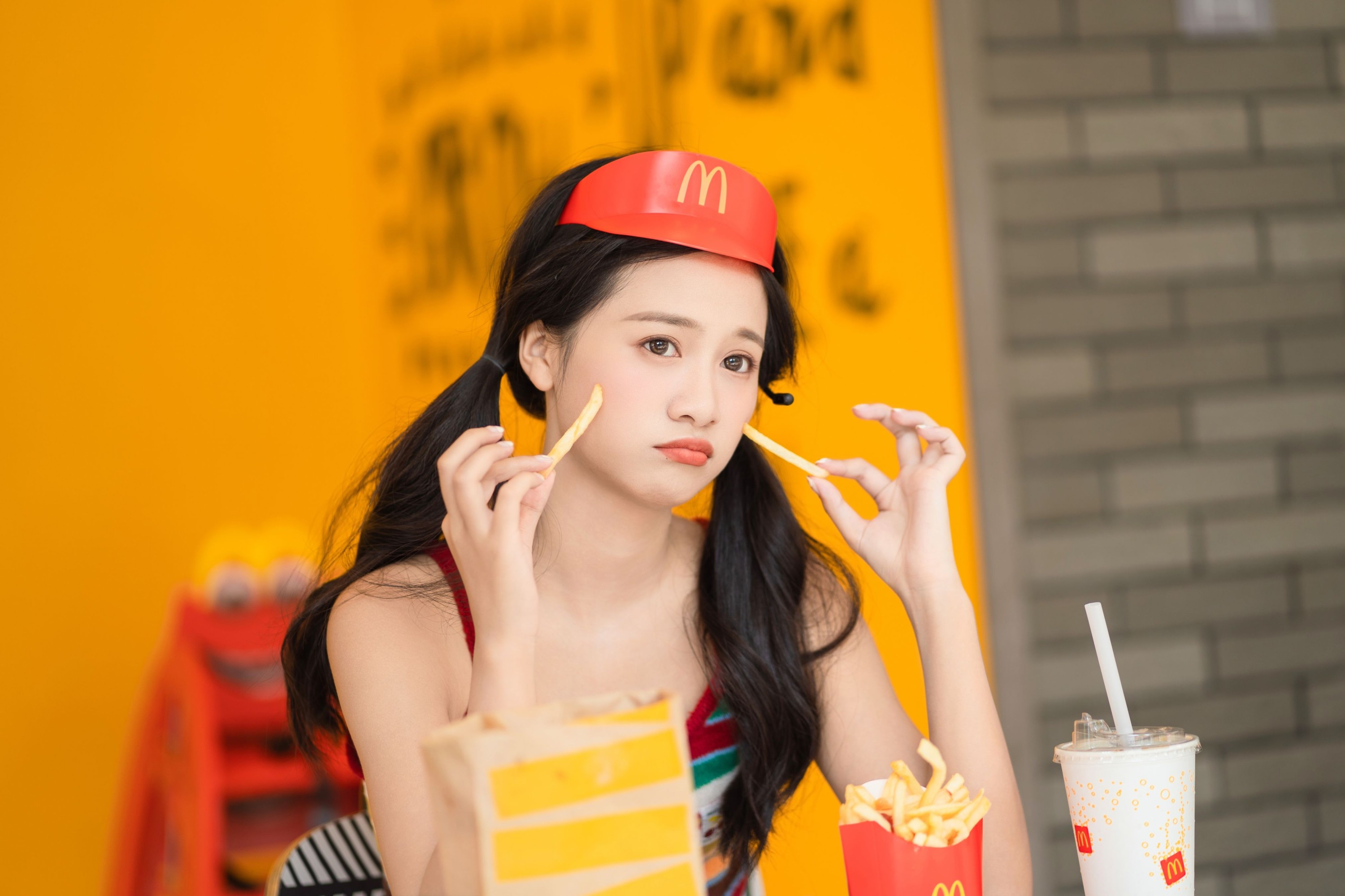 图片[6]-橙子舒 – 《今天是麦当劳女孩》[23P]-COS写真在线网