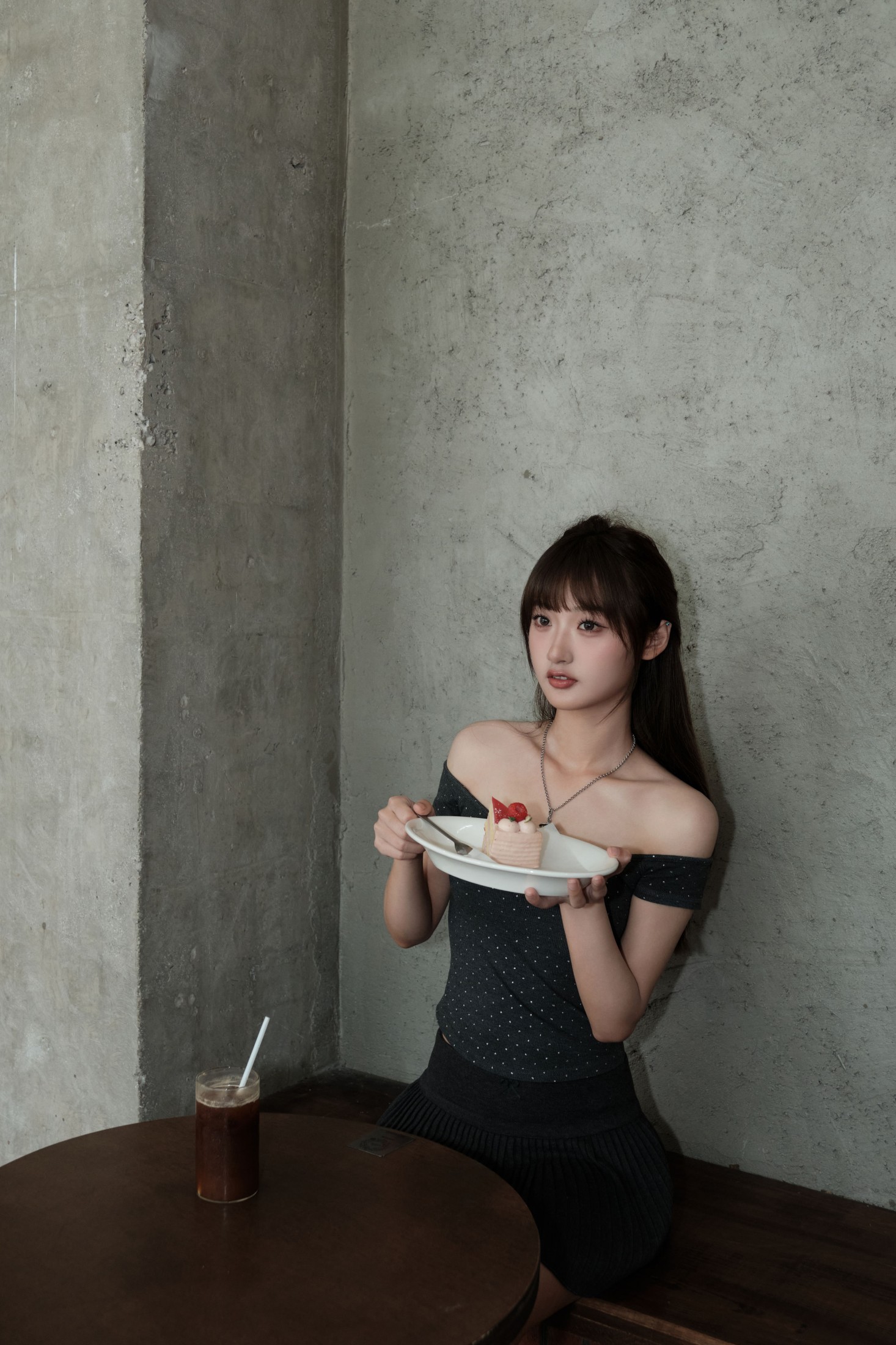 图片[4]-陈年小九 – 《面包女孩》[33P]-COS写真在线网