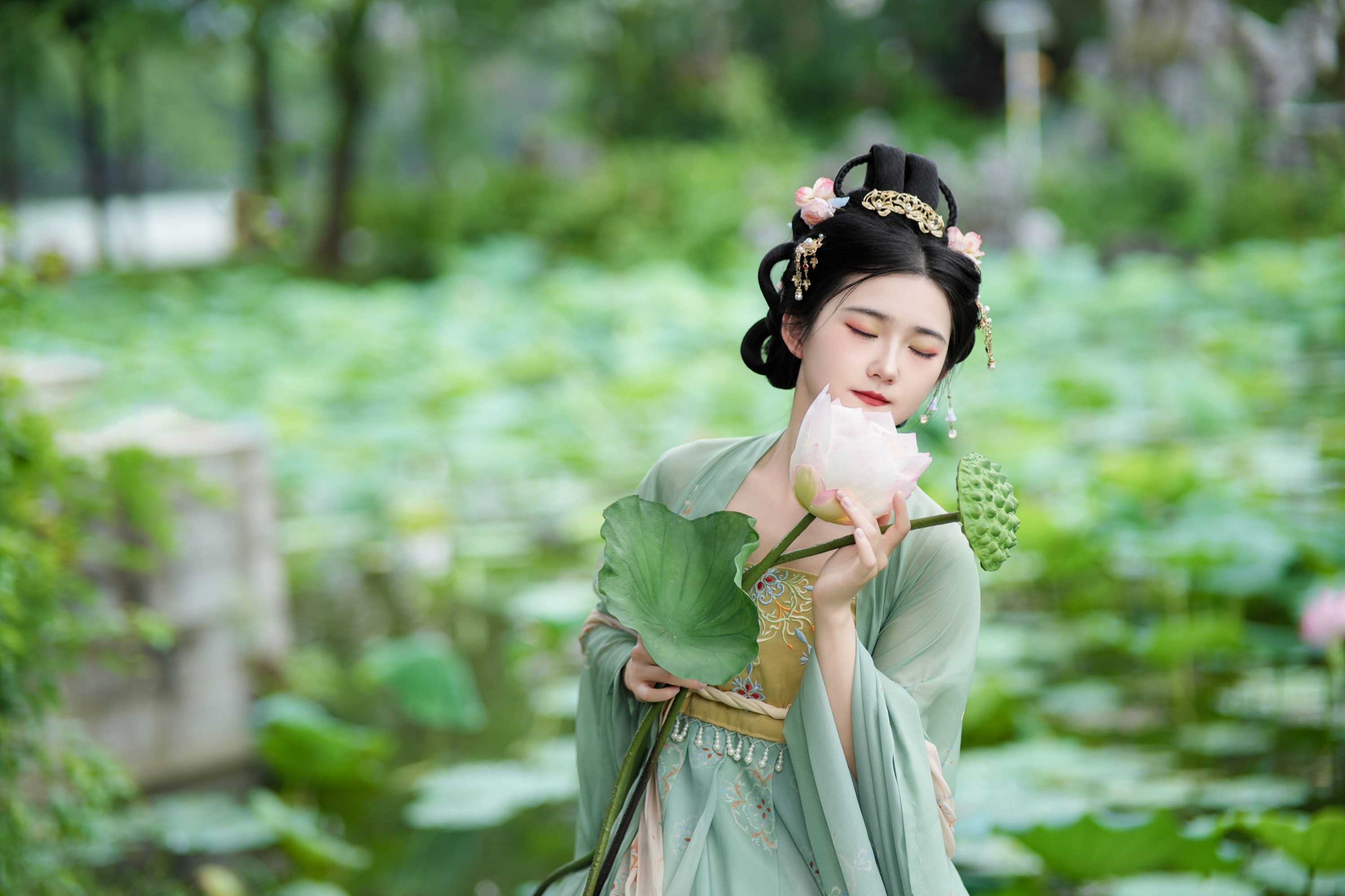 图片[6]-蛋糕的蛋蛋 – 《清荷雅韵》[22P]-COS写真在线网