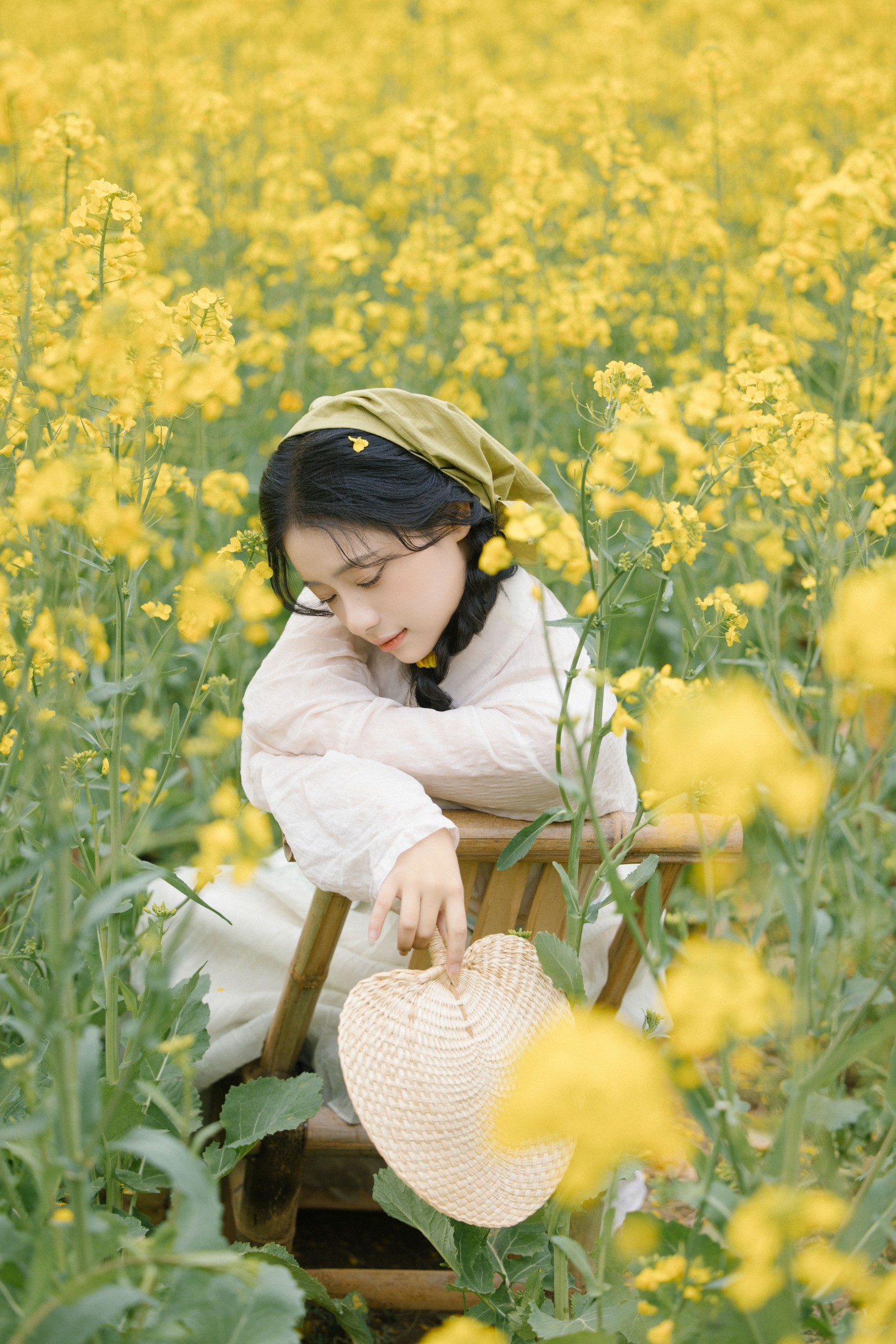 图片[6]-衔鹿 – 《油菜花与少女》[34P]-COS写真在线网