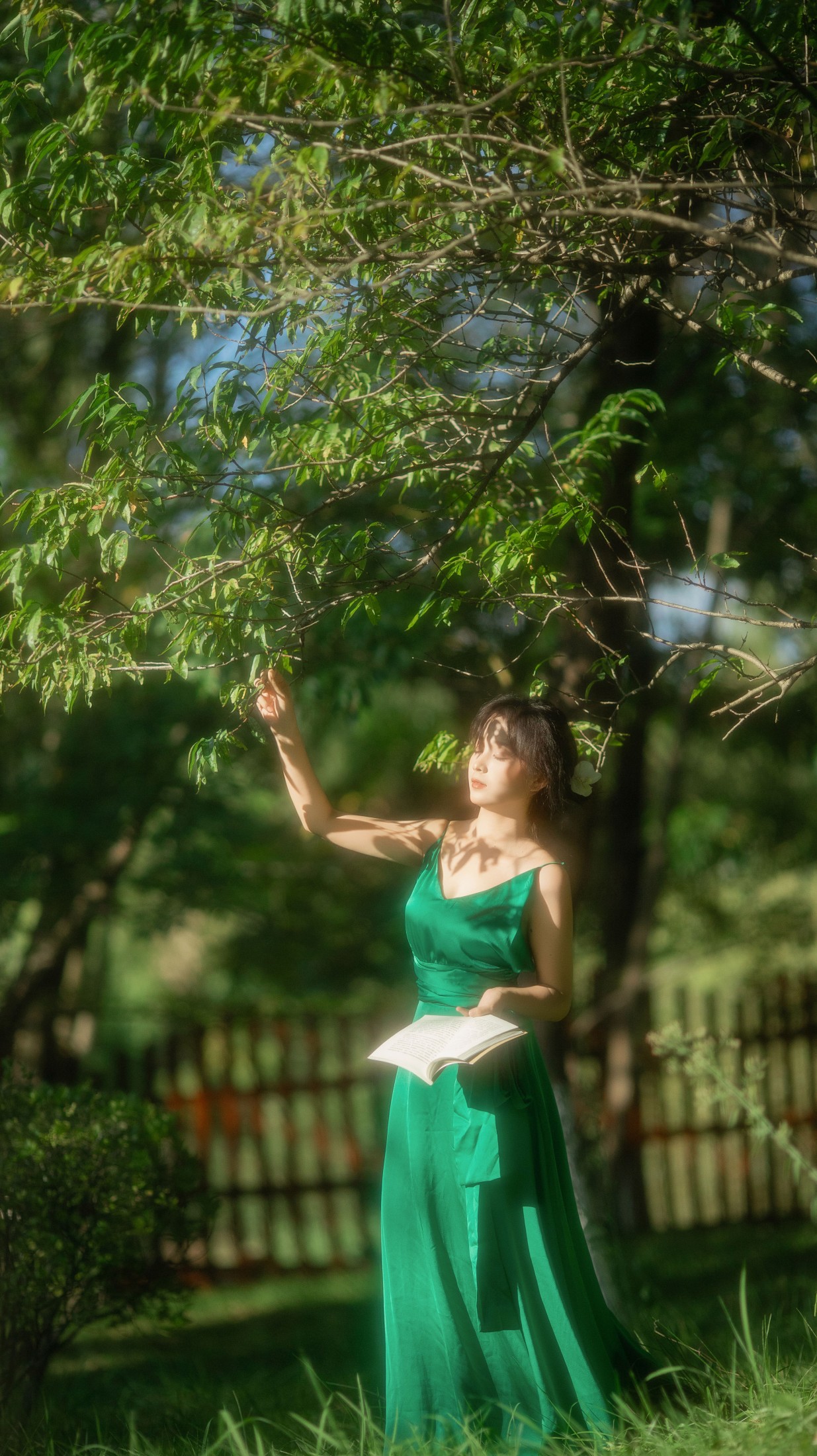 图片[6]-美女不吃榴莲 – 《斑驳的光影》[26P]-COS写真在线网