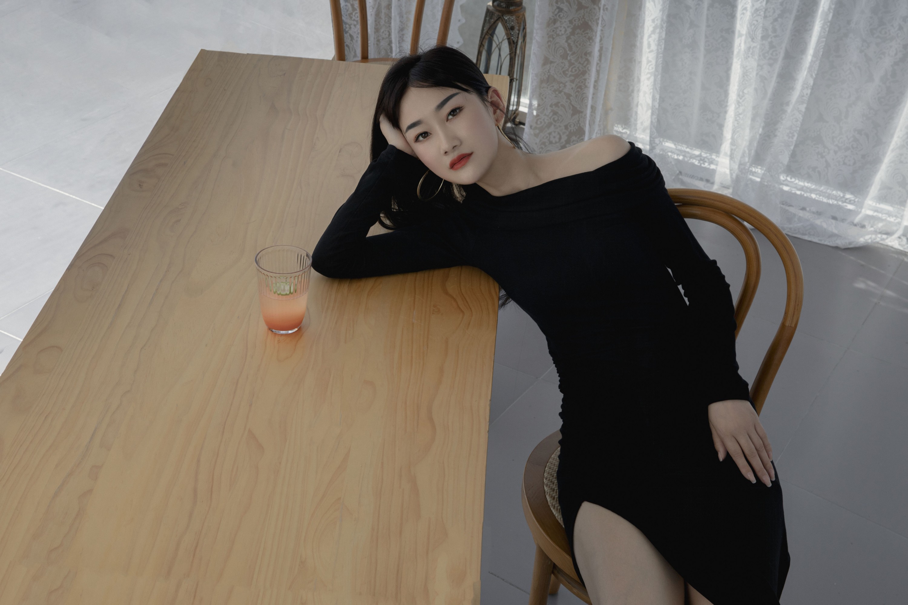 图片[6]-陈欣 – 《Paris afternoon》[26P]-COS写真在线网