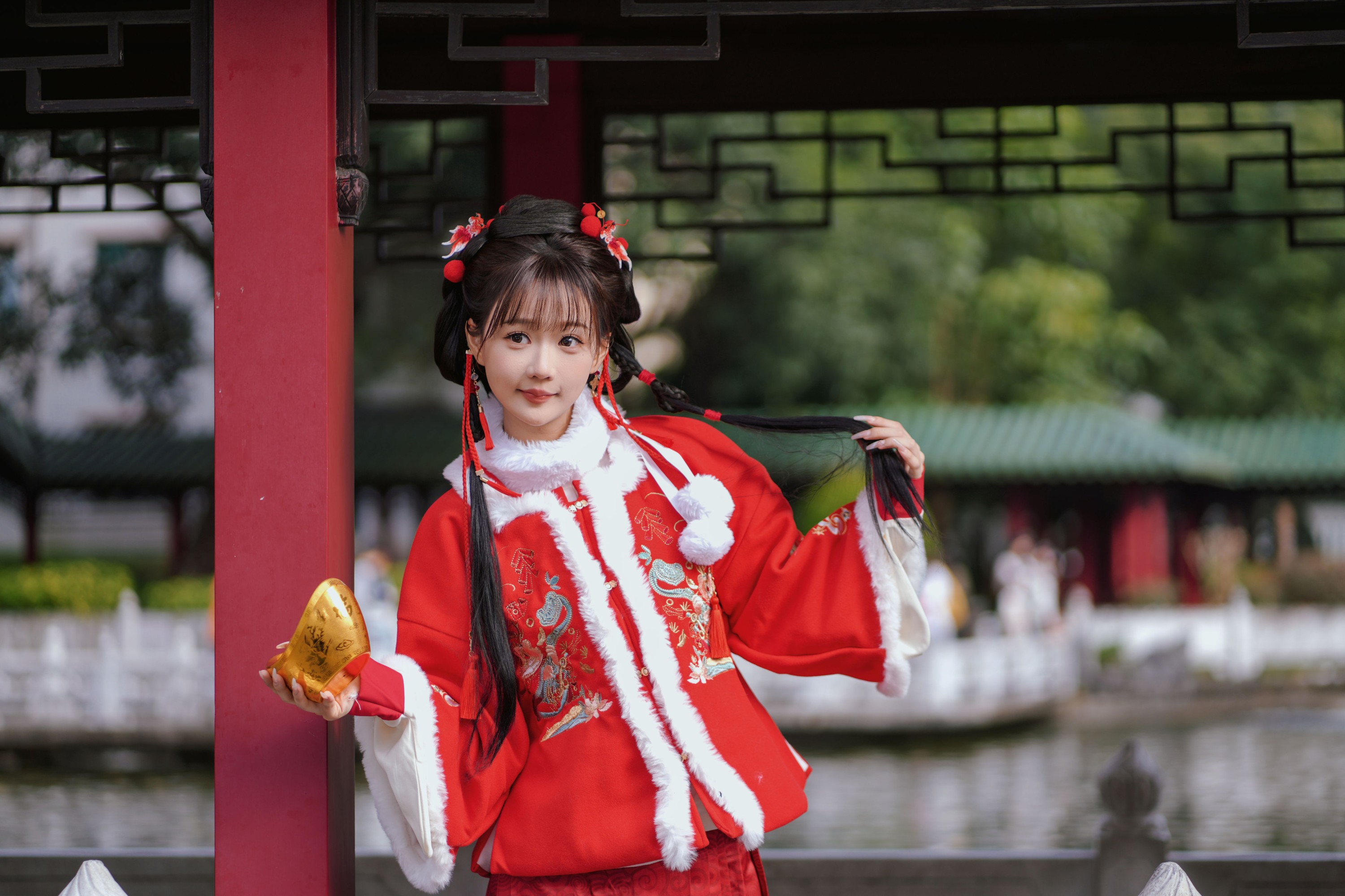 图片[6]-甜心小鹿 – 《红韵倩影 · 新年少女写真》[26P]-COS写真在线网