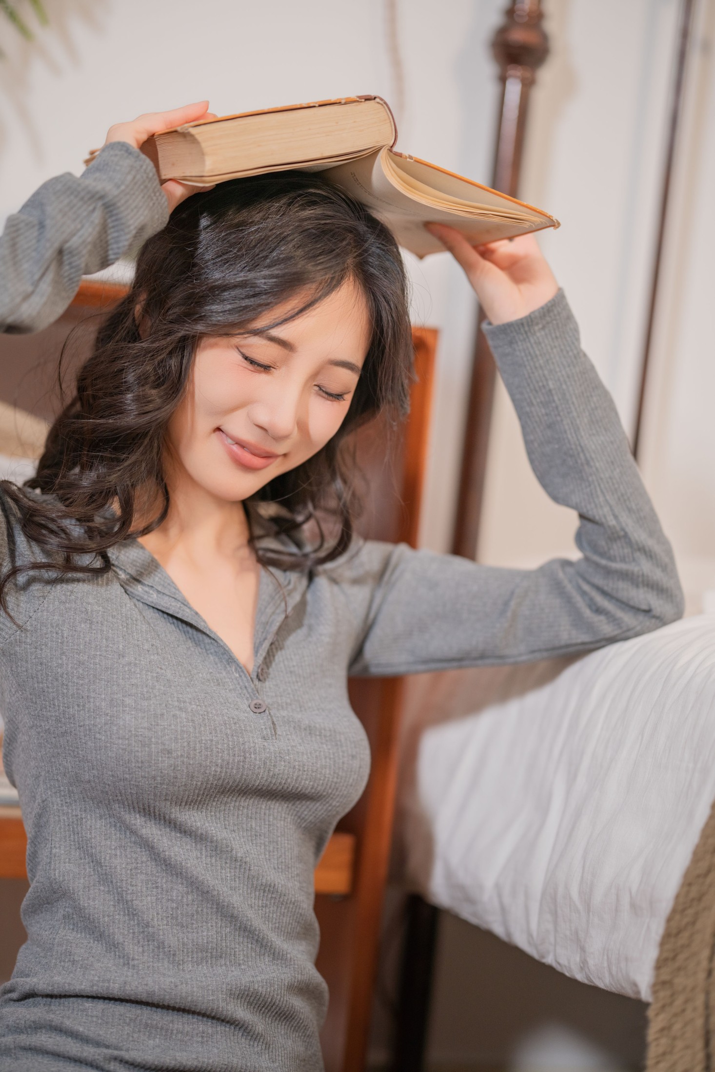 图片[6]-o1ne万 – 《灰裙佳人》[26P]-COS写真在线网