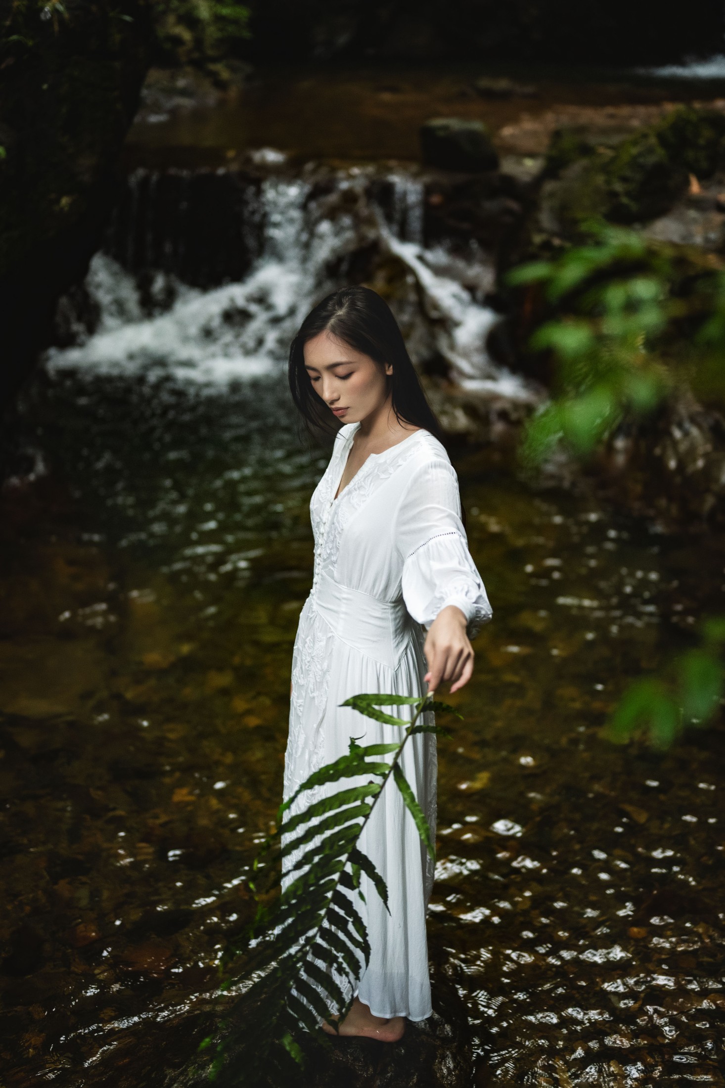 图片[6]-再来碗酥肉 – 《一片绿叶》[20P]-COS写真在线网