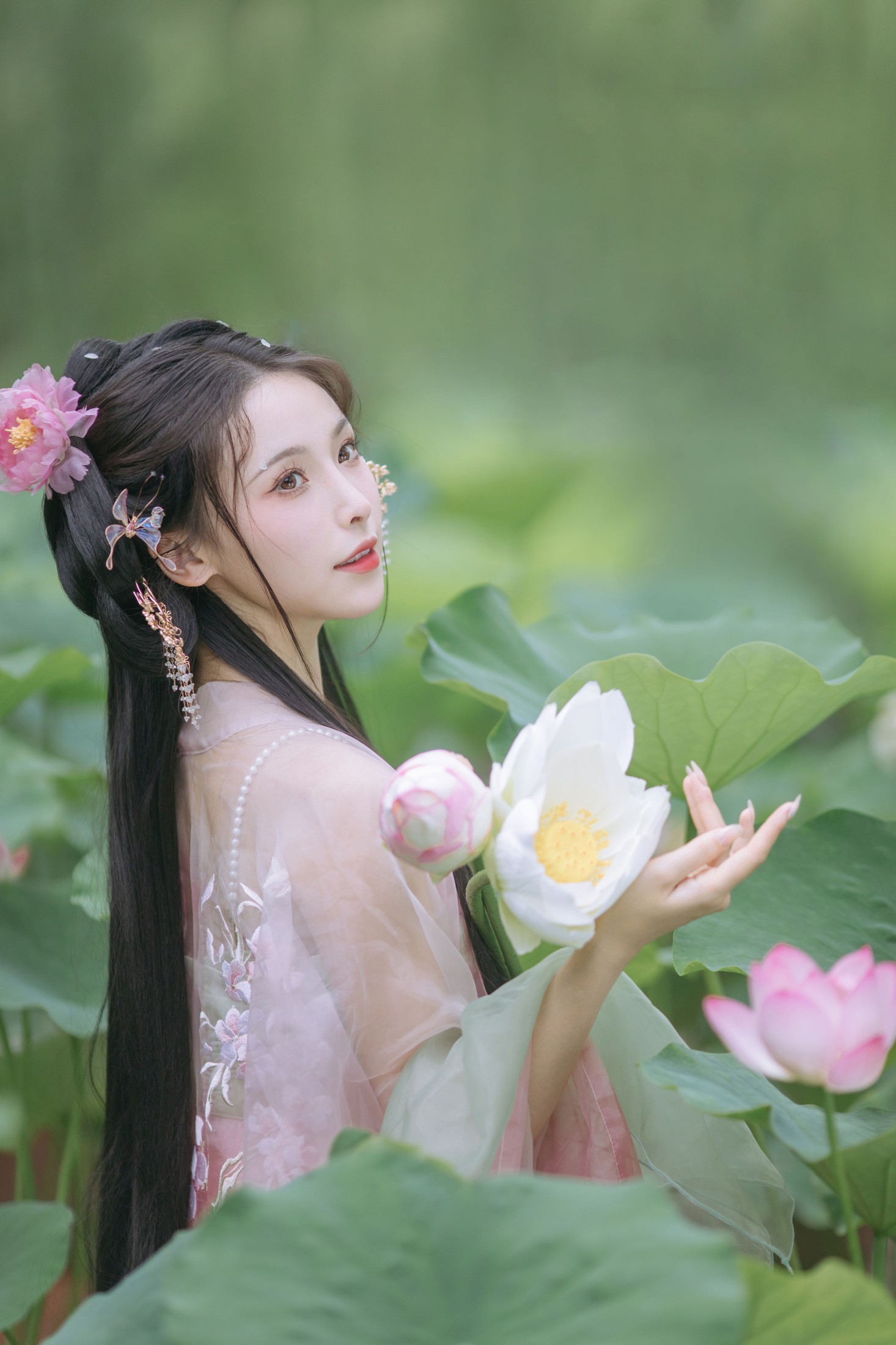 图片[6]-一小枝枝枝枝 – 《荷香袅袅》[18P]-COS写真在线网