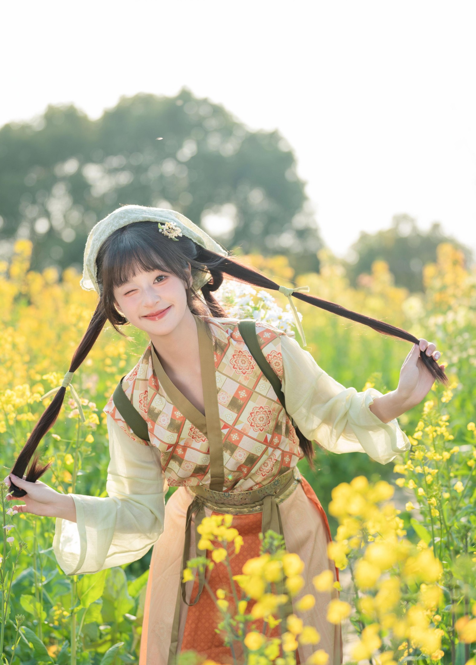 图片[2]-夏芋小年 – 《油菜花》[39P]-COS写真在线网