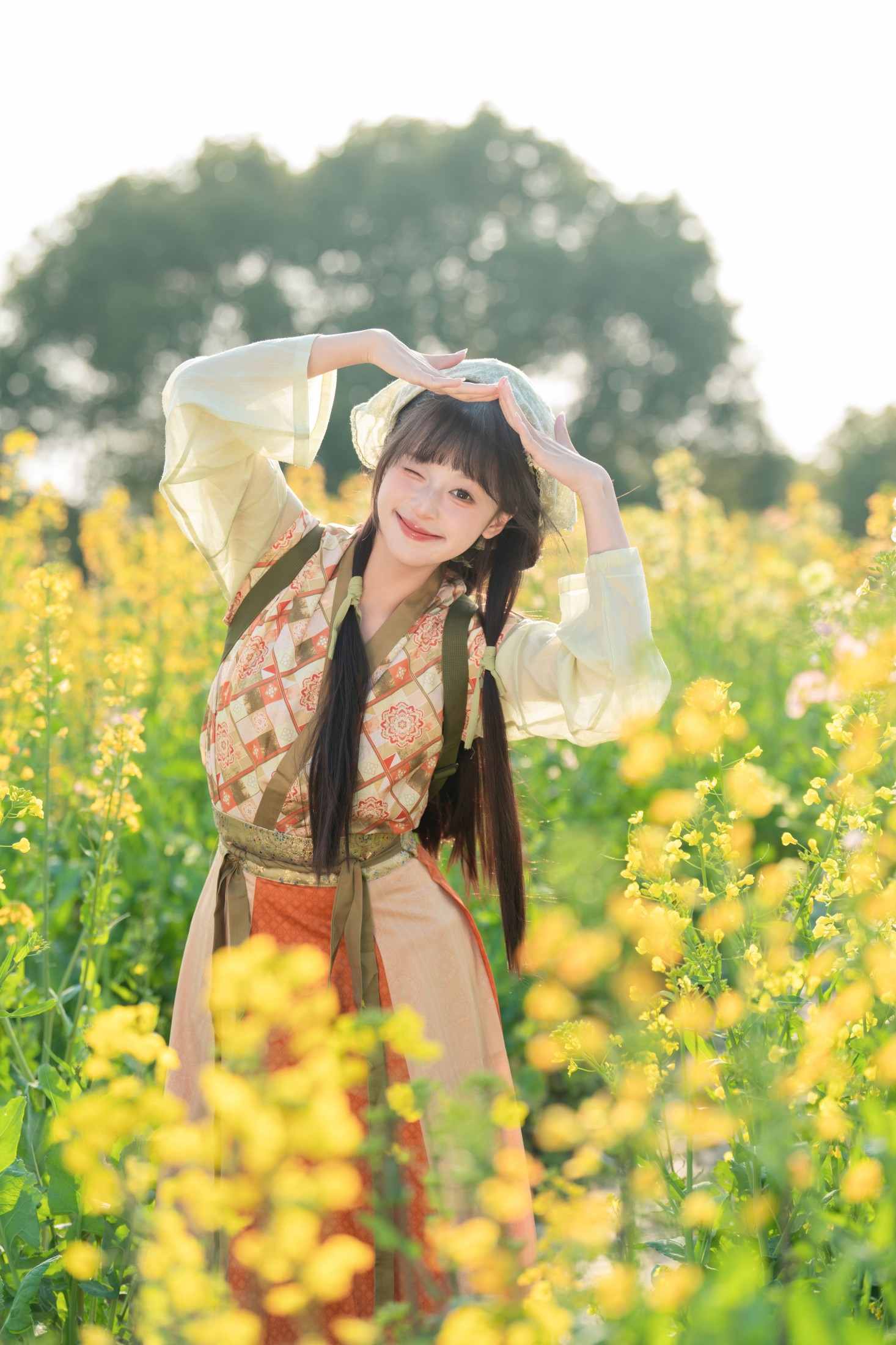 图片[4]-夏芋小年 – 《油菜花》[39P]-COS写真在线网