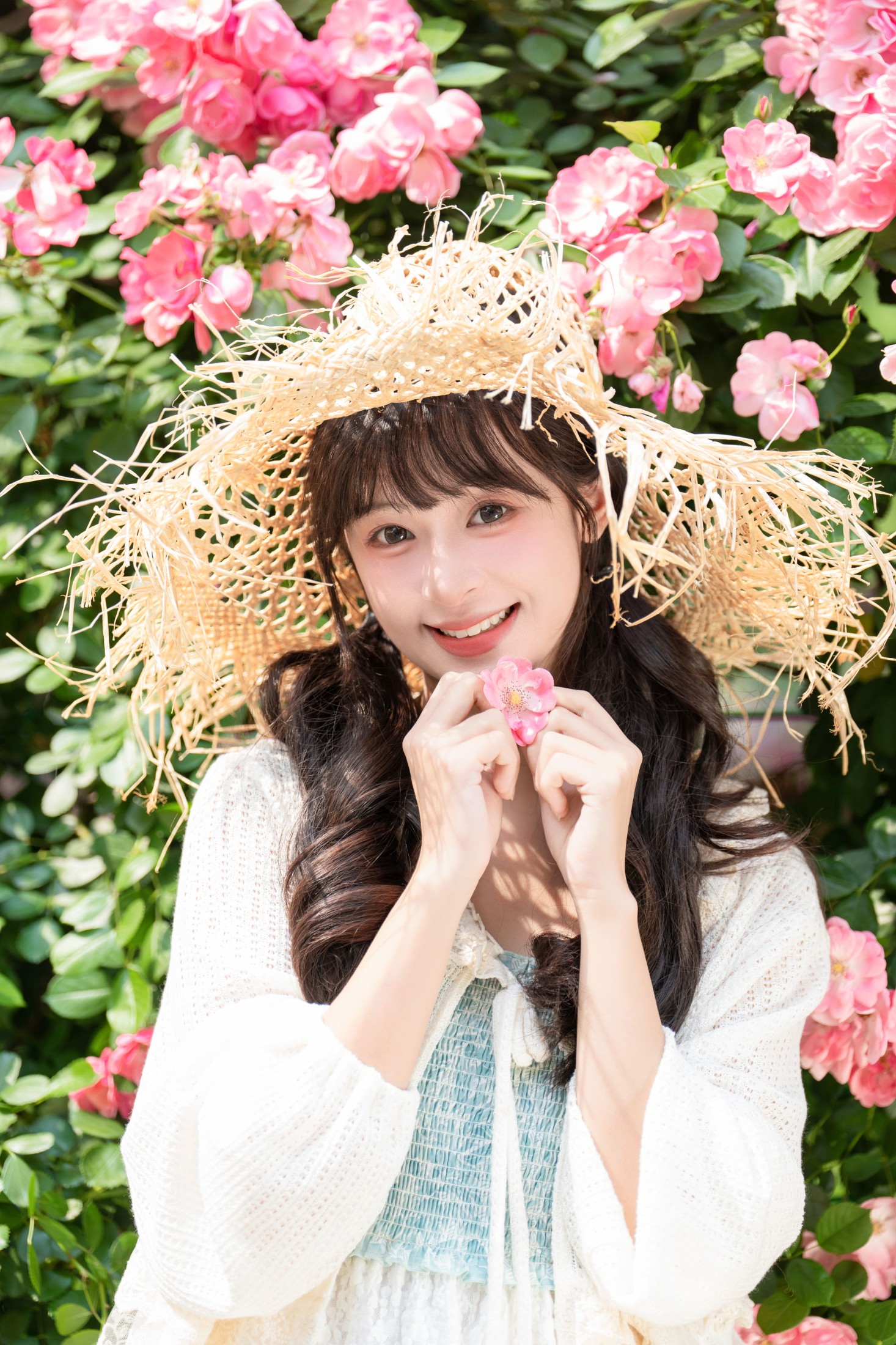 图片[6]-夏芋小年 – 《五月的蔷薇》[35P]-COS写真在线网