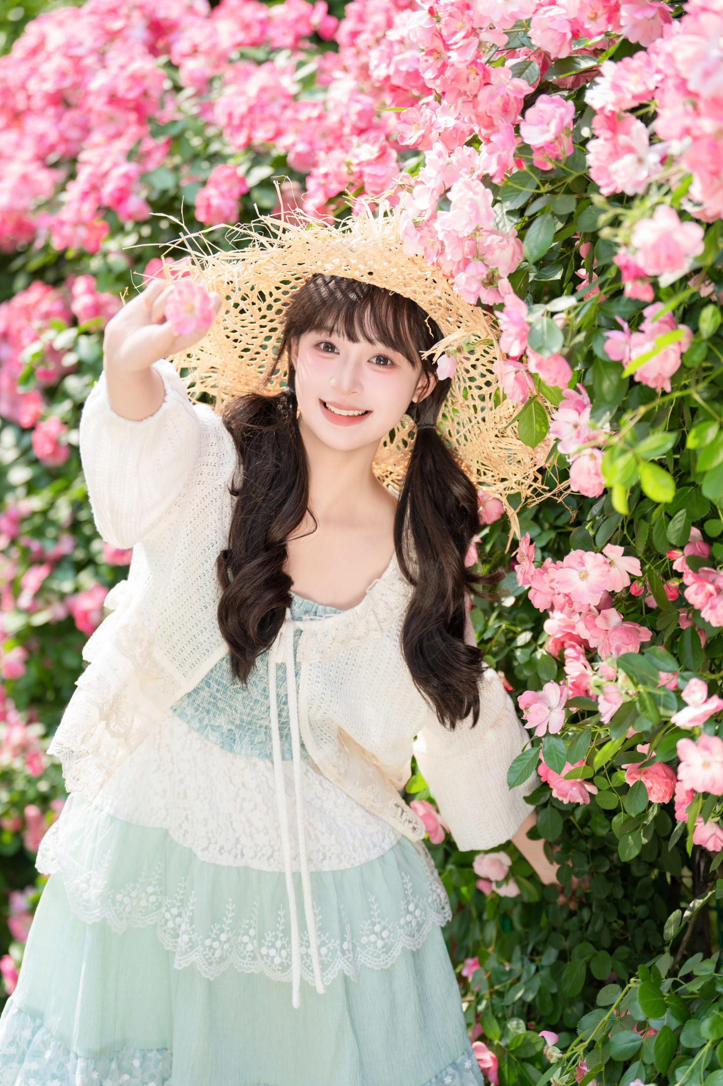 图片[5]-夏芋小年 – 《五月的蔷薇》[35P]-COS写真在线网